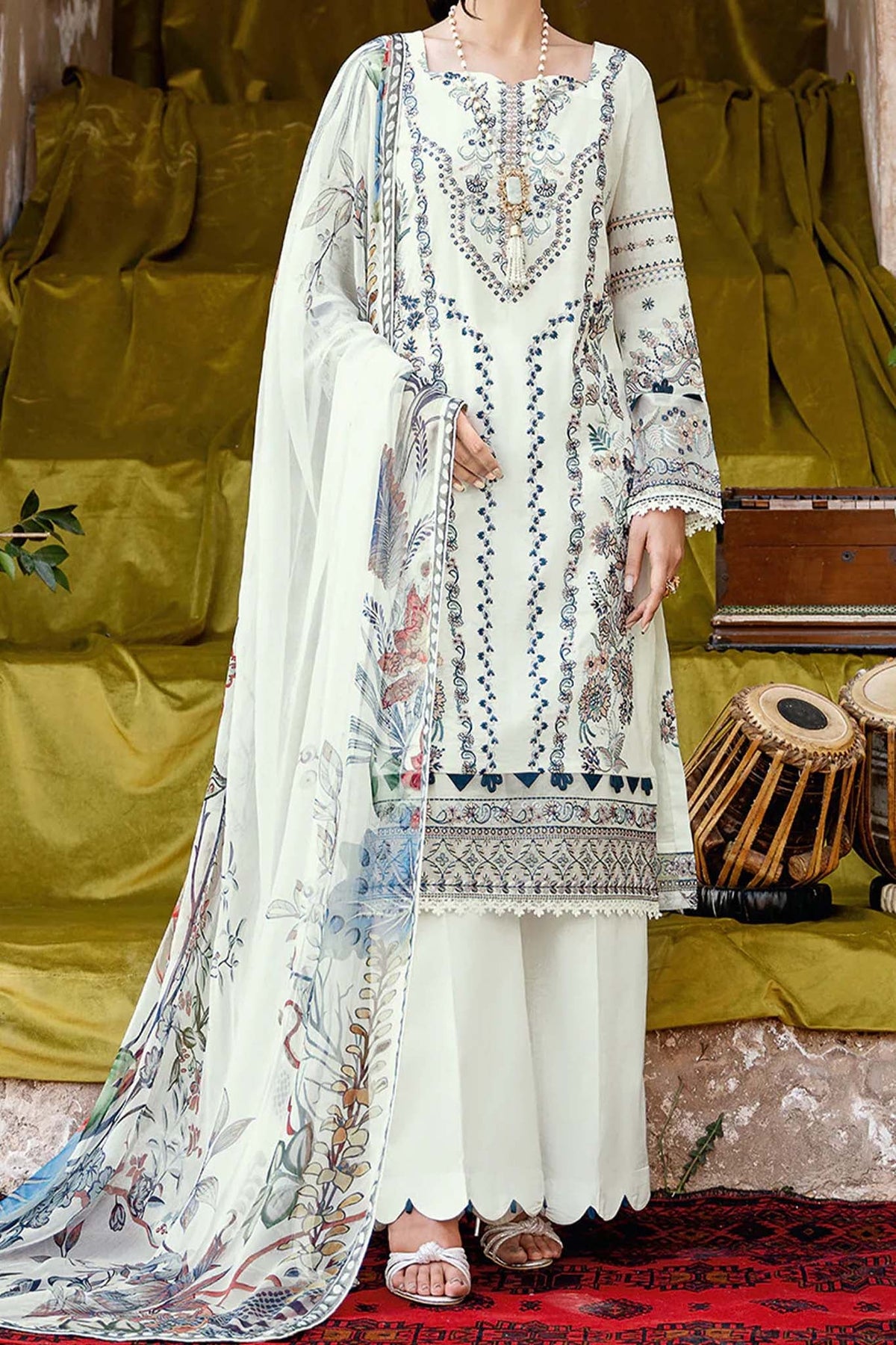 Andaaz by Ramsha Unstitched 3 Piece Luxury Lawn Vol-06 Collection'2023-Z-607