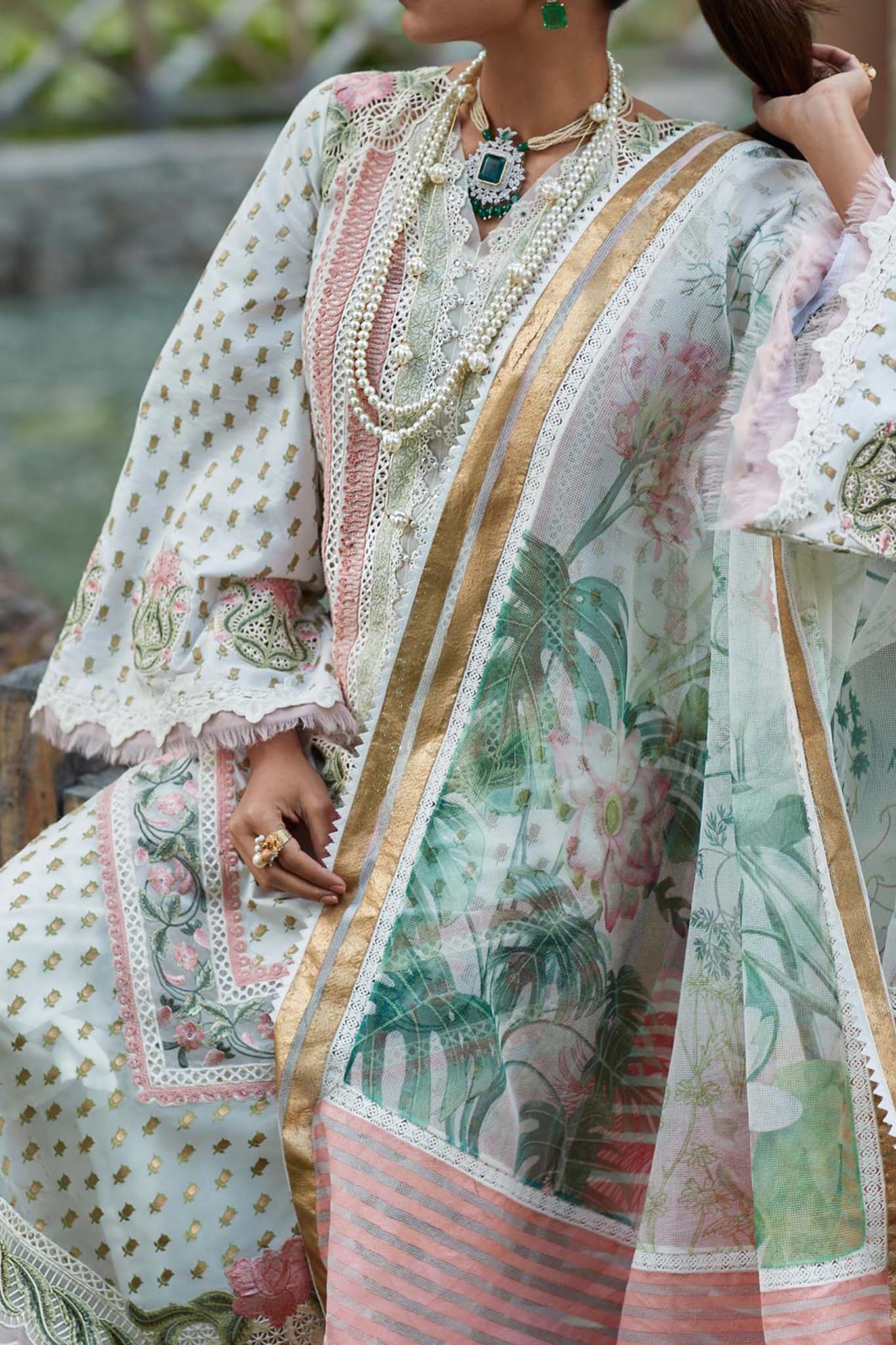 Crimson Unstitched 3 Piece Luxury Lawn Collection'2023-D-05-A-Shigar