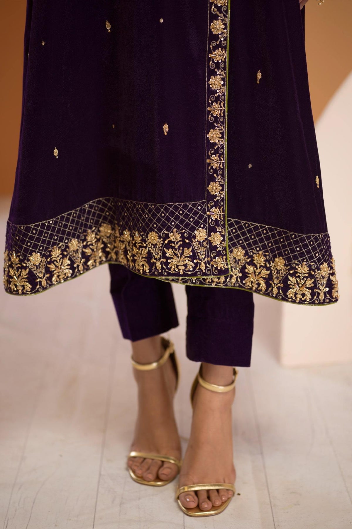 Bagh-E-Makhmal Separates By Zaaviay Stitched Kanwal Straight Trouser