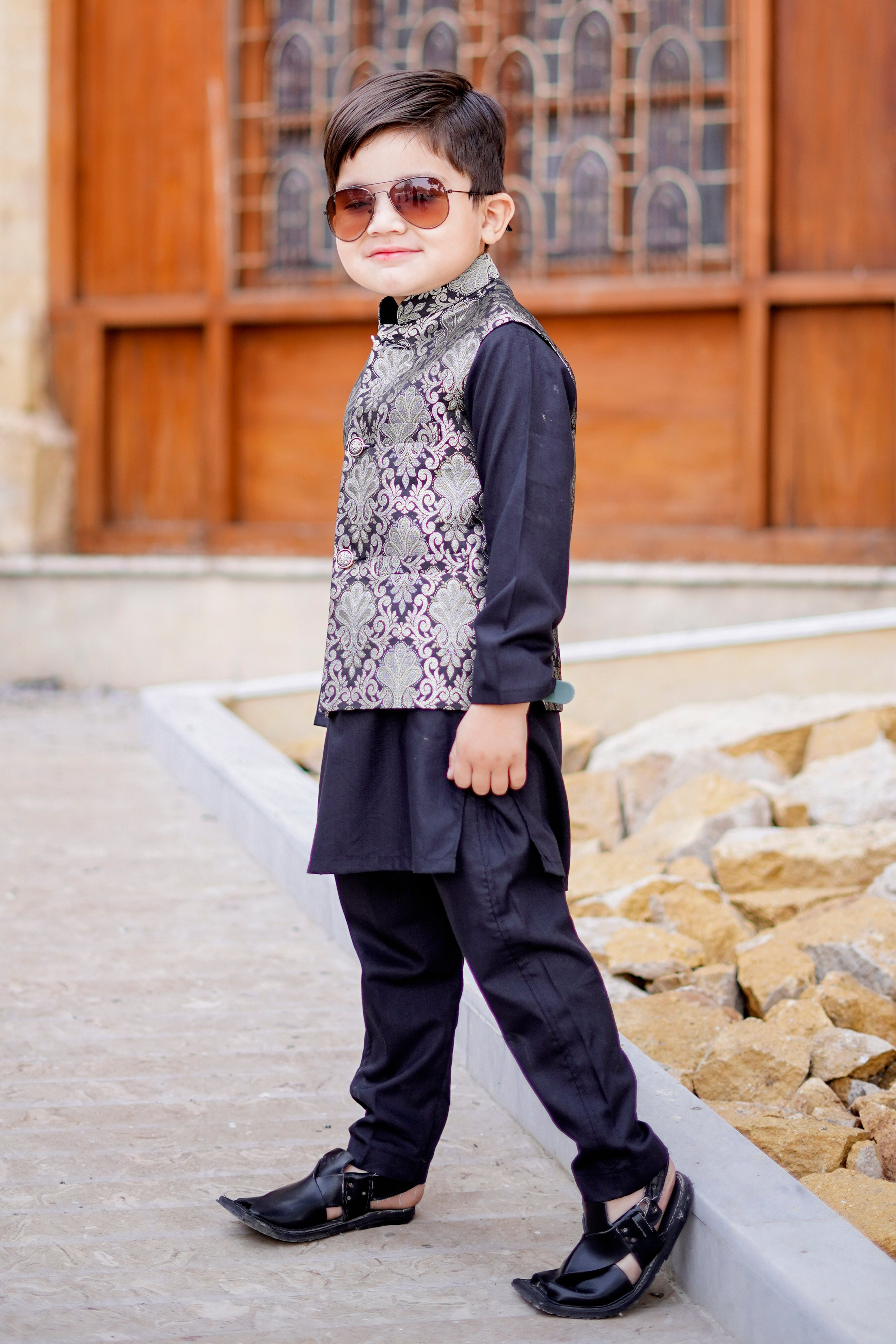 Hassanjee x Shomi