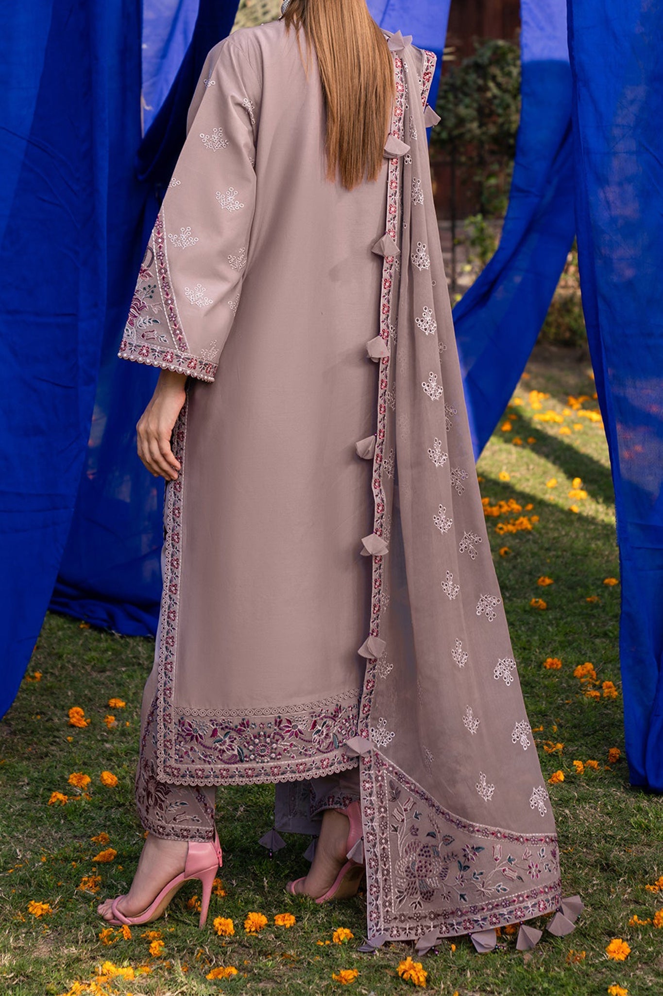 Rawayat By Alizeh Unstitched 3 Piece Luxury Emb Lawn Collection'2024-03-Meerat