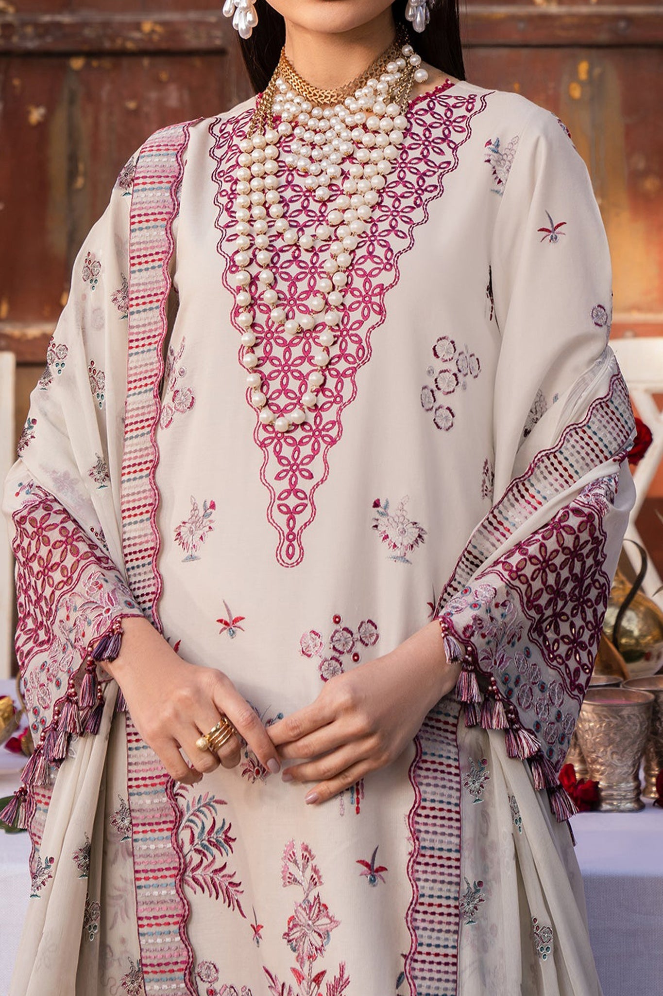 Rawayat By Alizeh Unstitched 3 Piece Luxury Emb Lawn Collection'2024-05-Hayat