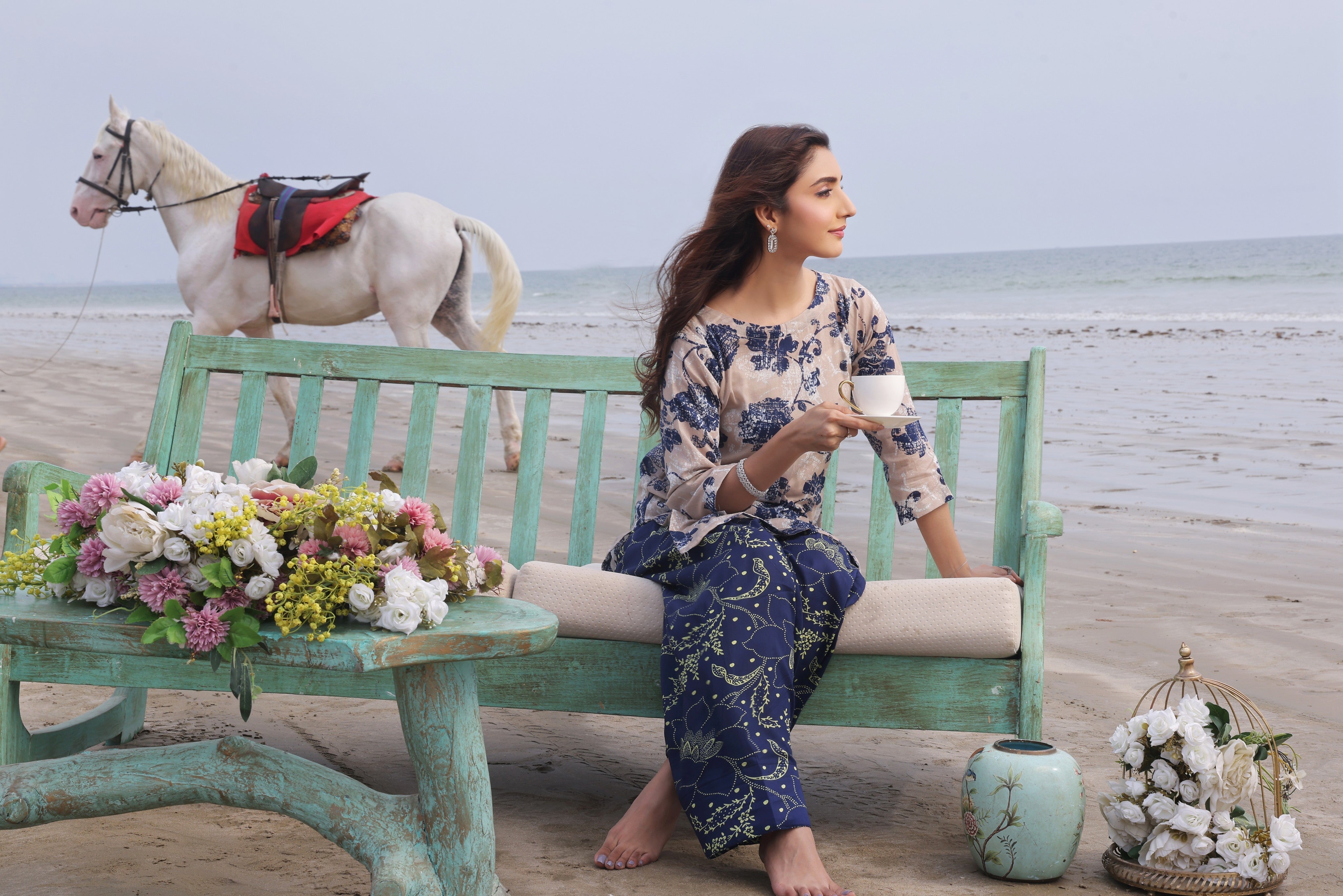 Whisper Wind By Feathers Unstitched 2 Piece Printed Lawn Collection'2025-AQUIN-FT501