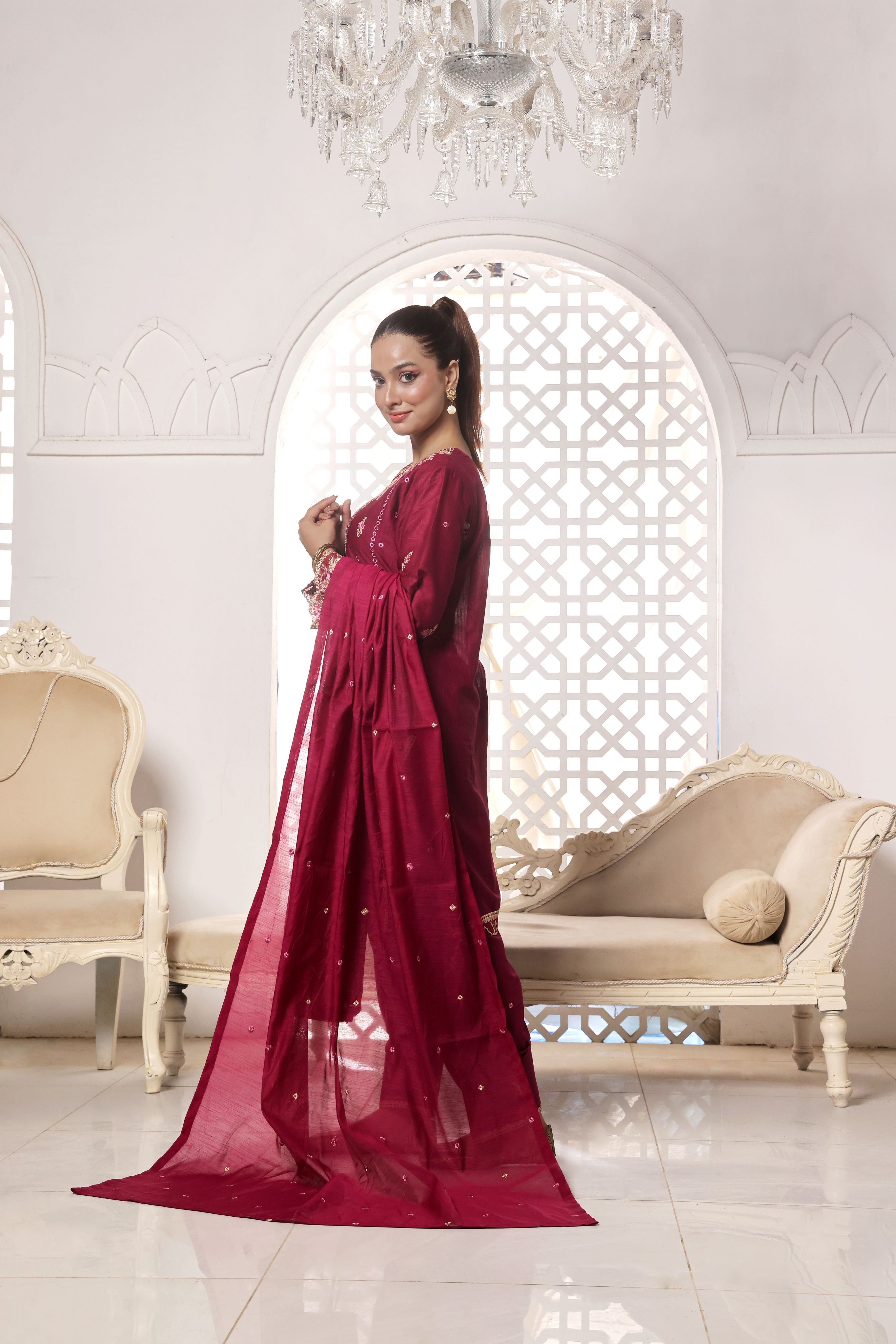 Dressline Subh-E-Bahar A Breathtaking Blend Of Luxury Dora Lawn & Munnar Elegance