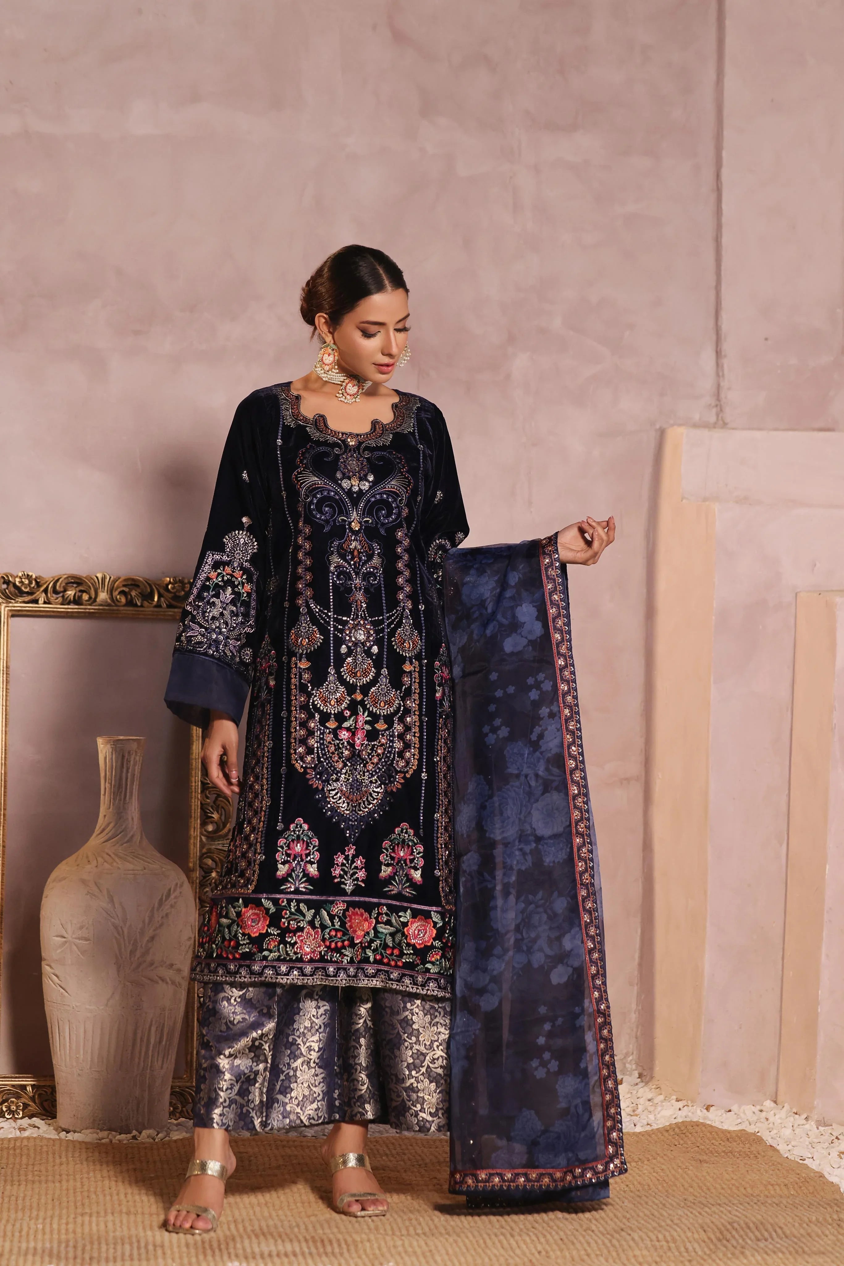 Dressline Unstitched 3 Pc Emb Luxury Velvet Collection