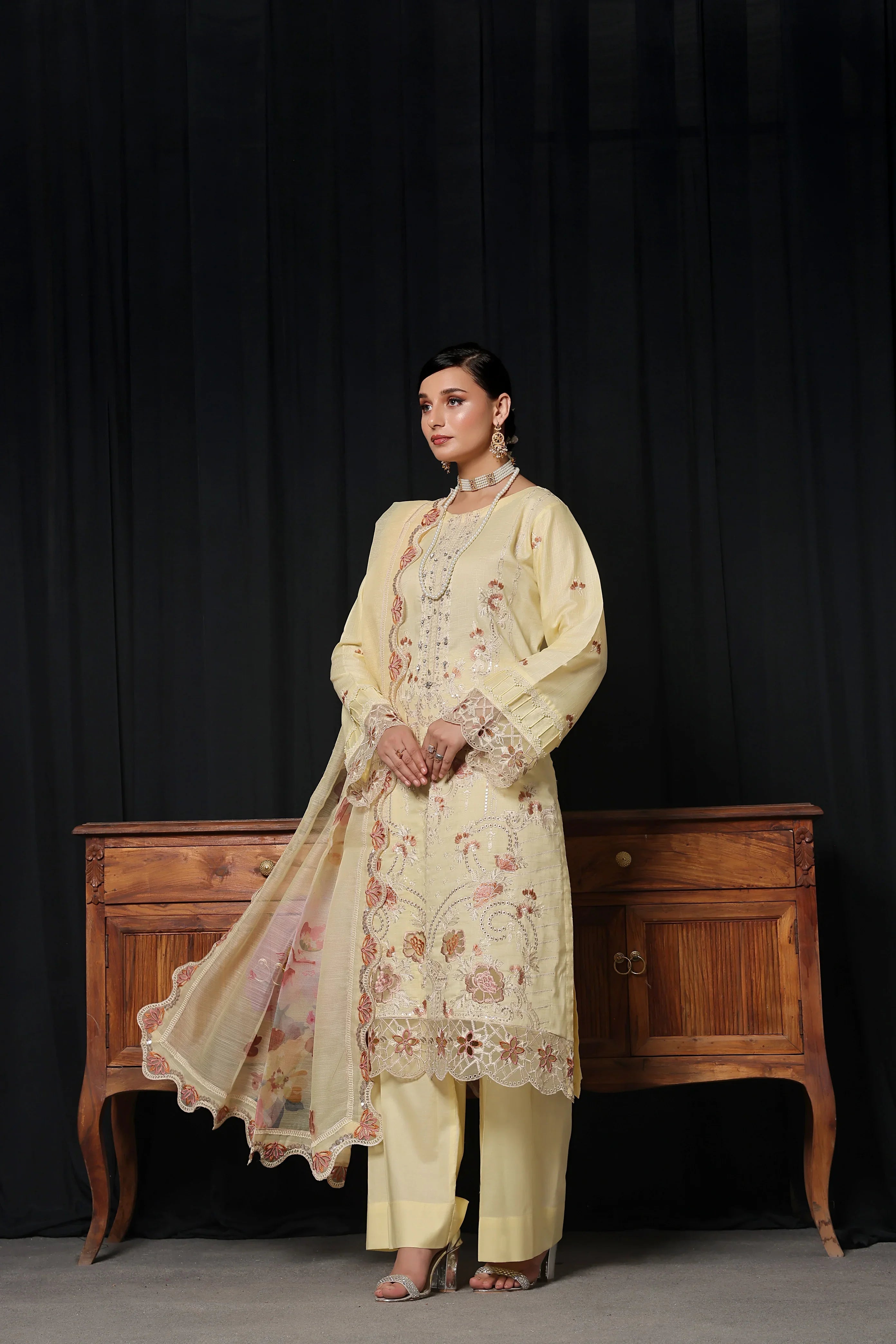 Dressline 3 Piece Emb Chikankari Lawn Suit 536