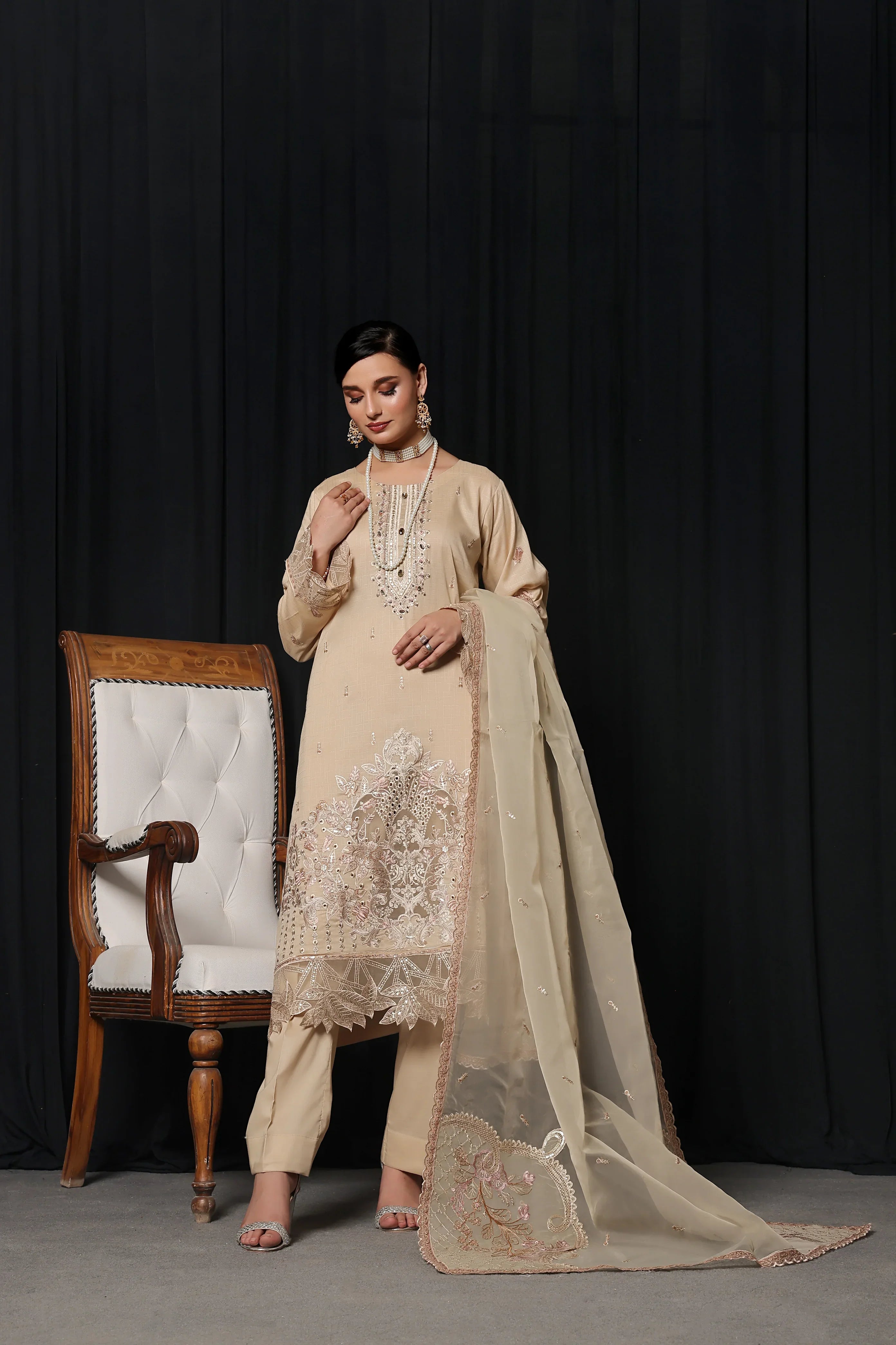 Dressline 3 Piece Emb Chikankari Lawn Suit 538