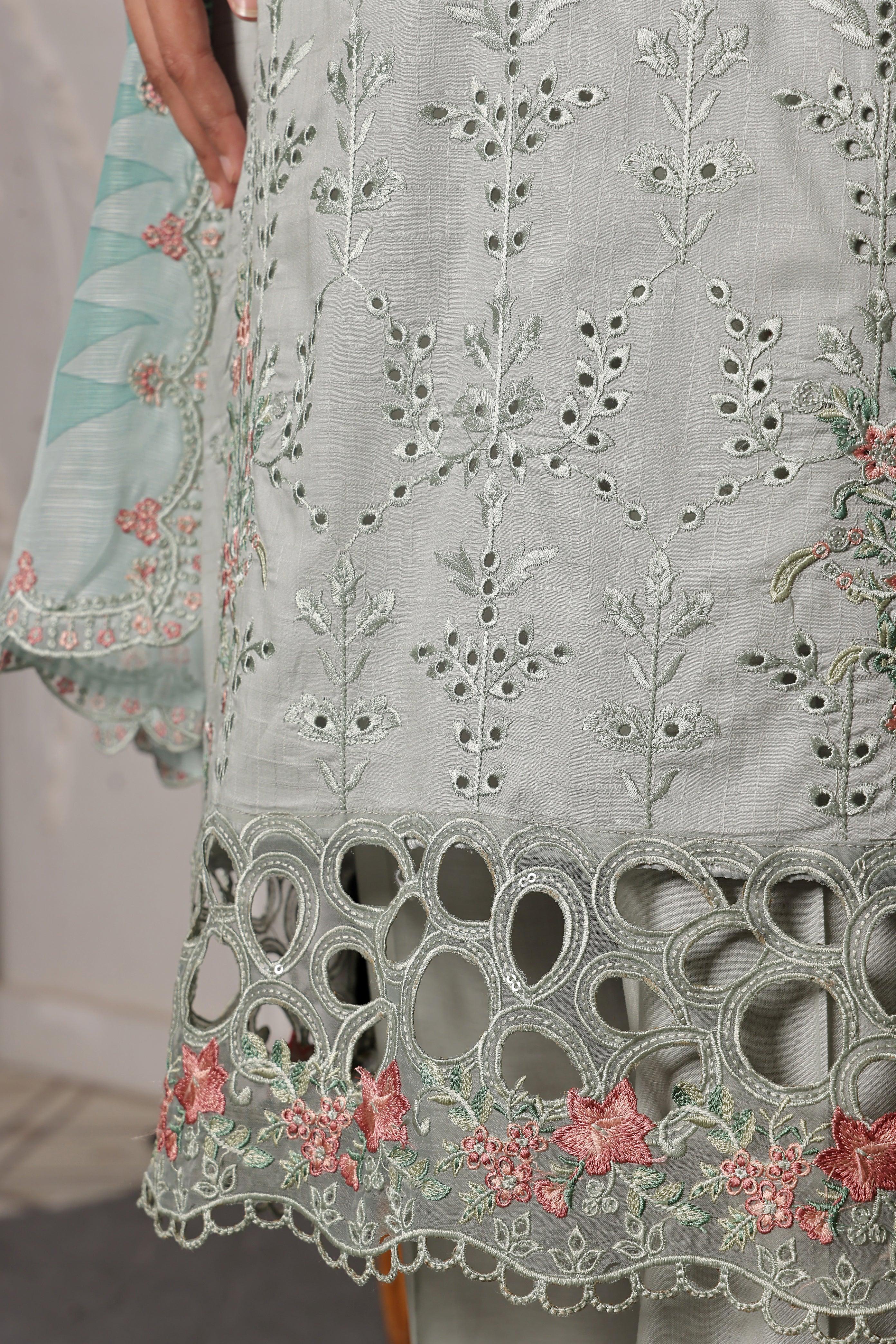 Dressline 3 Piece Emb Chikankari Lawn Suit 540