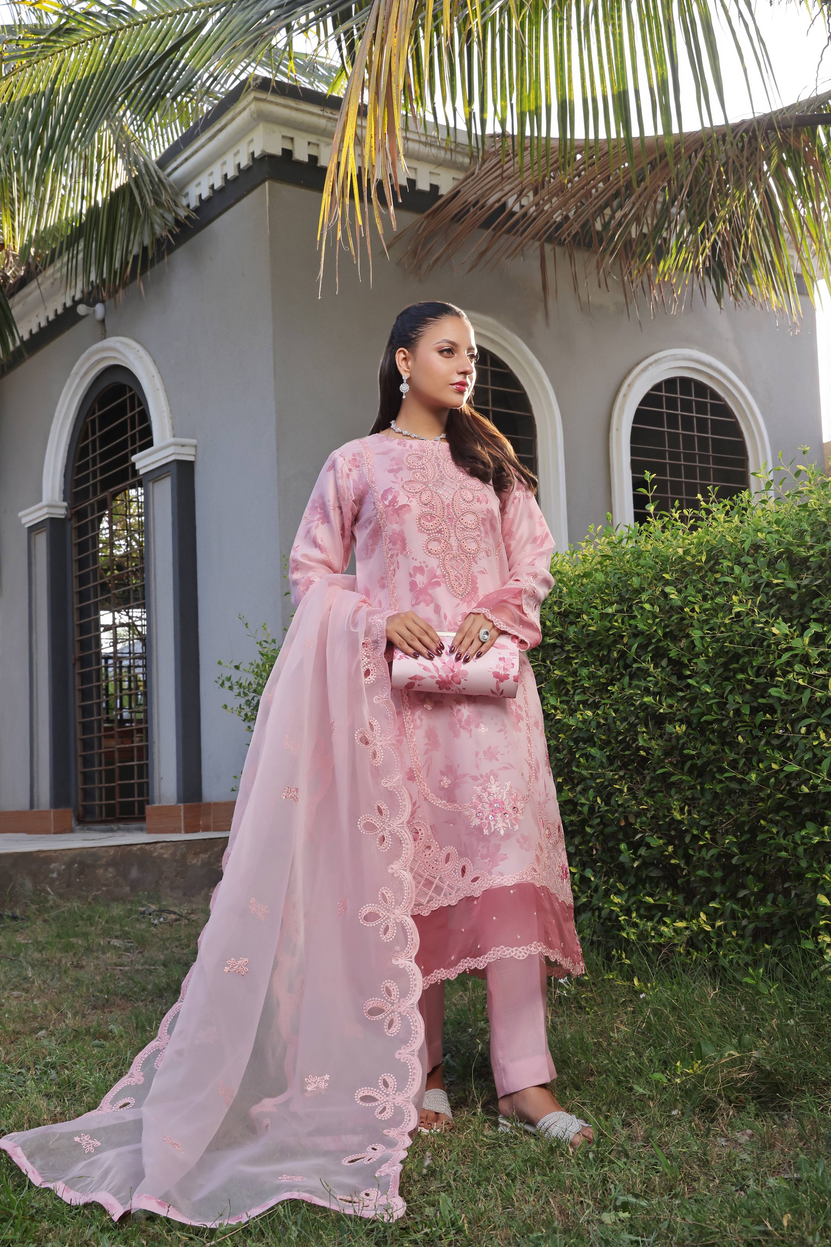 Dressline Semi Stitched 3 Piece Luxury Emb Organza Collection With Designer Clutch