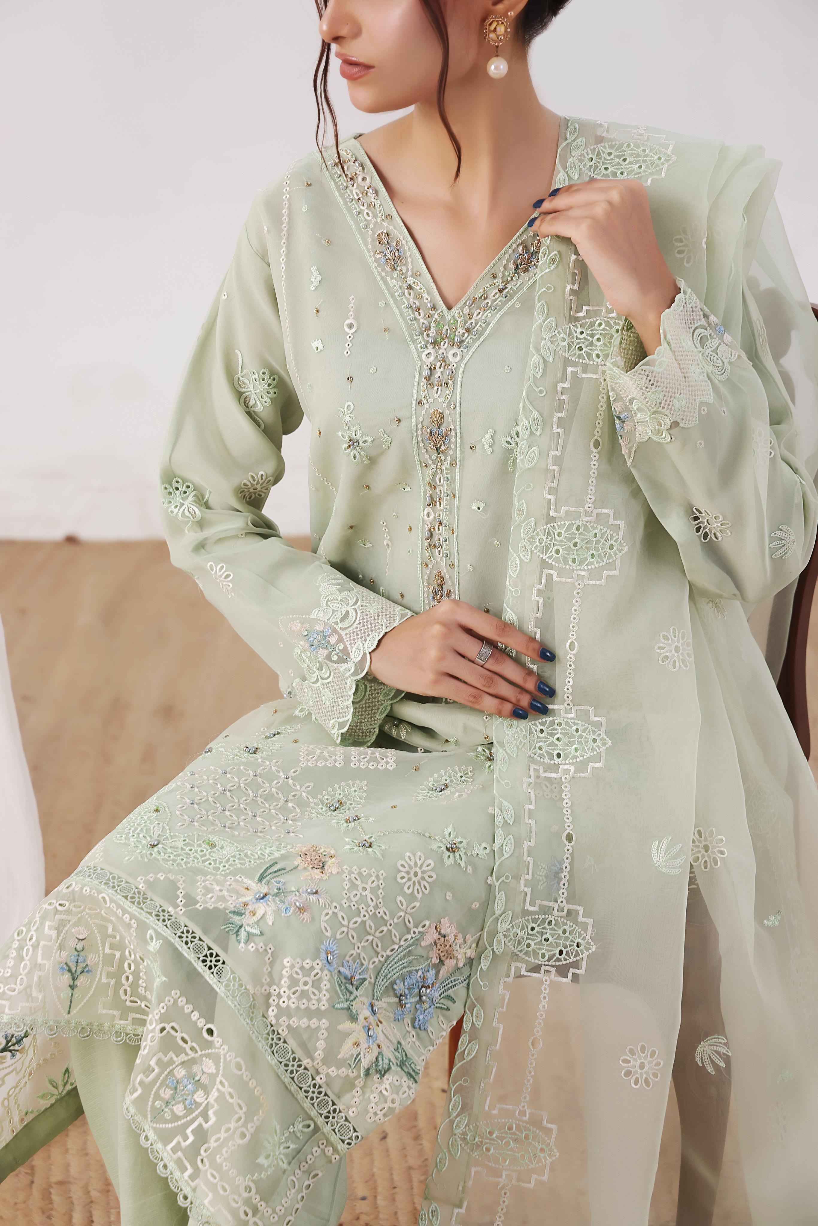 Dressline Malikah Stitched 3 Piece Luxury Emb Organza Collection