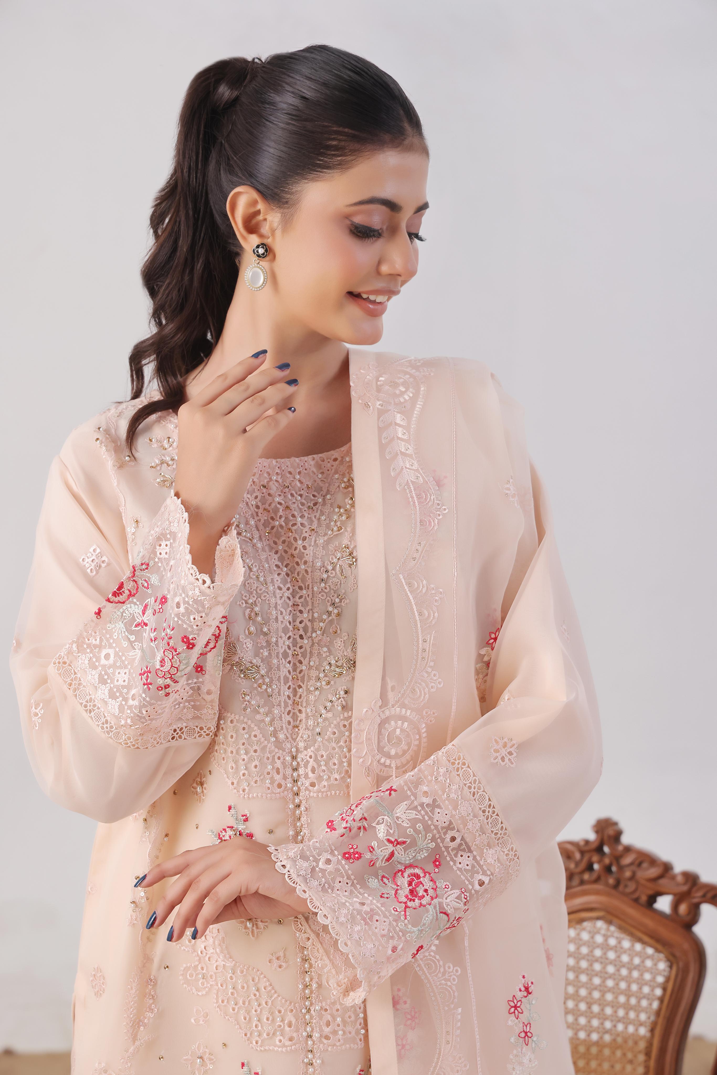 Dressline Malikah Stitched 3 Piece Luxury Emb Organza Collection