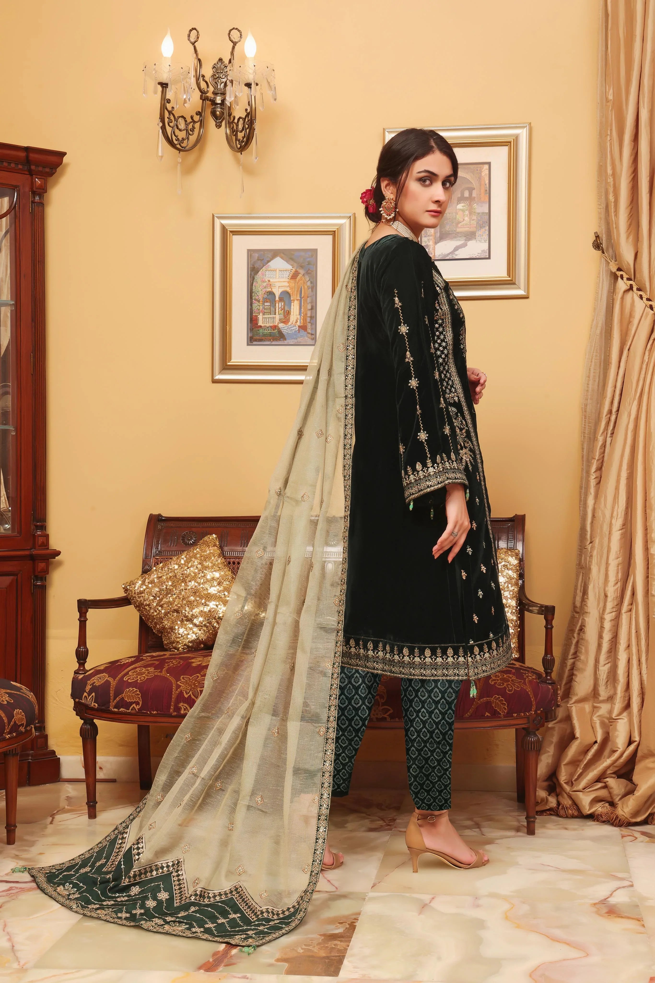 Dressline Unstitched 3 Pc Emb Luxury Velvet Collection