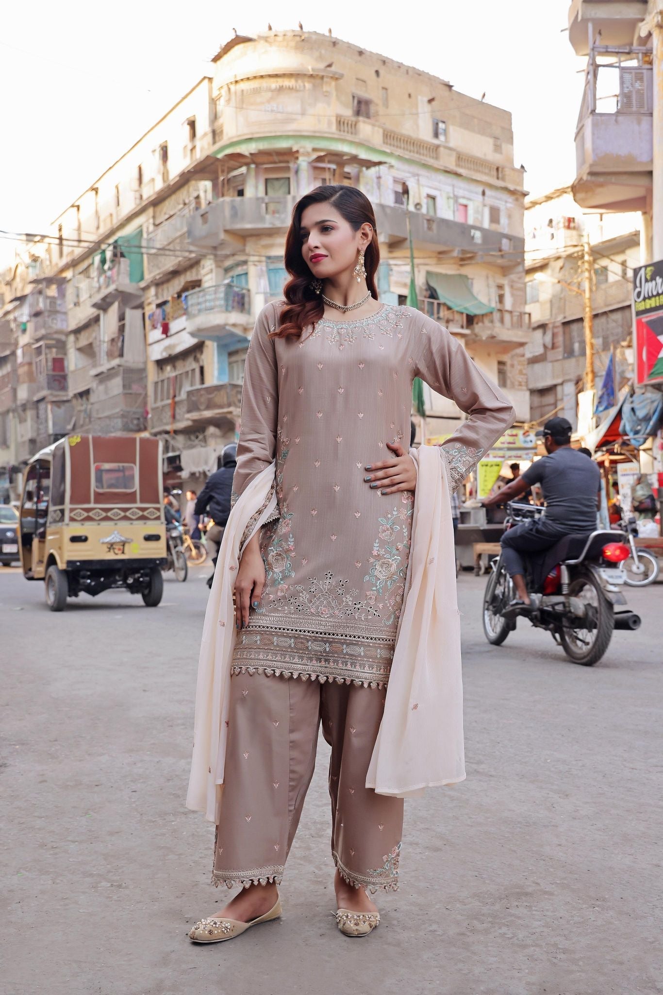 Dressline Basant Stitched Luxury Emb Banadora Lawn Collection With Chiffon Dupatta & Emb Cotton Trousers
