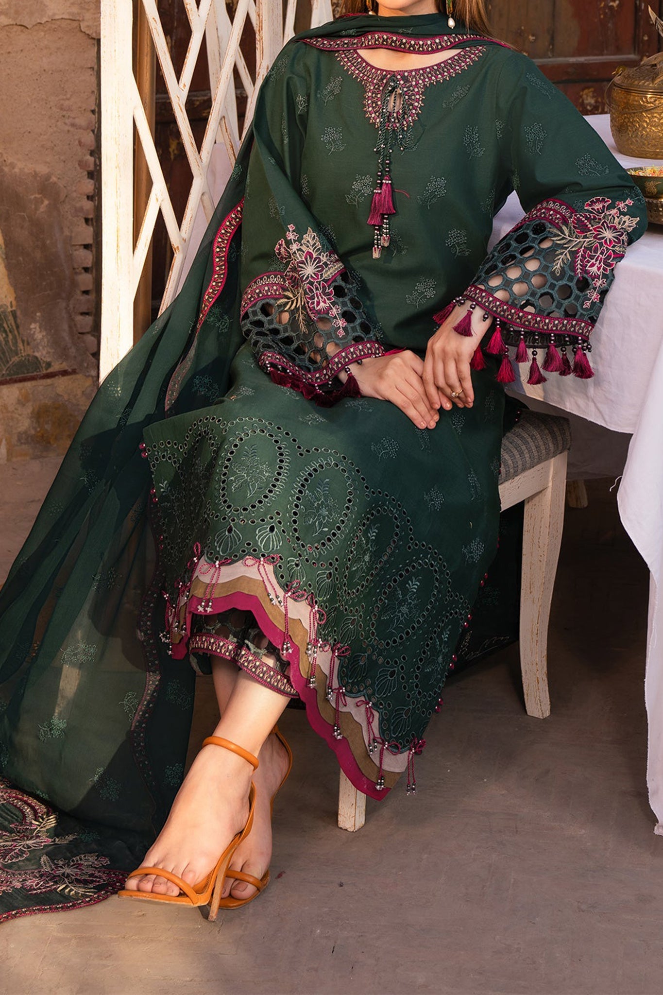 Rawayat By Alizeh Unstitched 3 Piece Luxury Emb Lawn Collection'2024-06-Nafisa