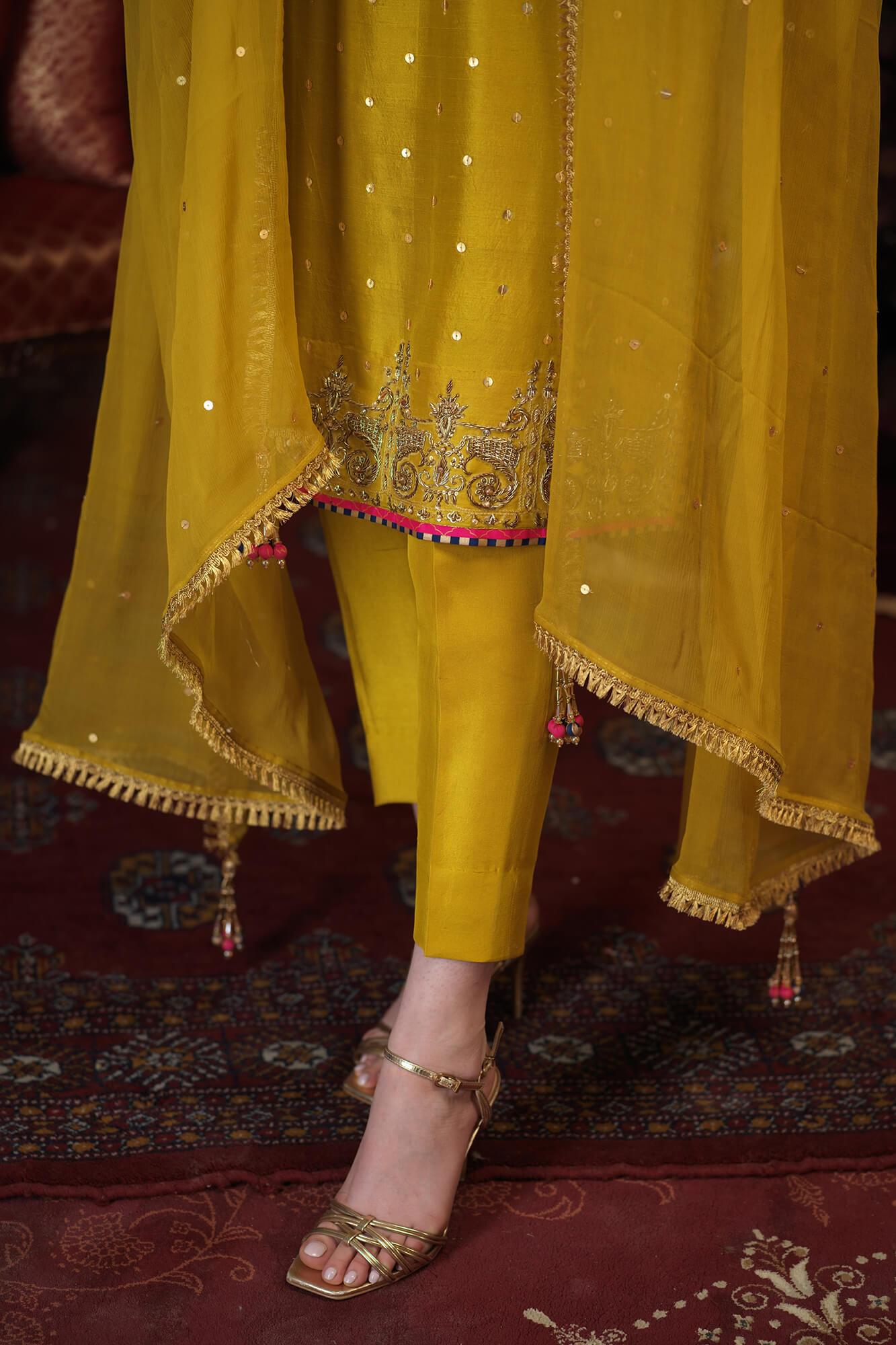 Arzish By Zaaviay Stitched Noori (Three Piece)