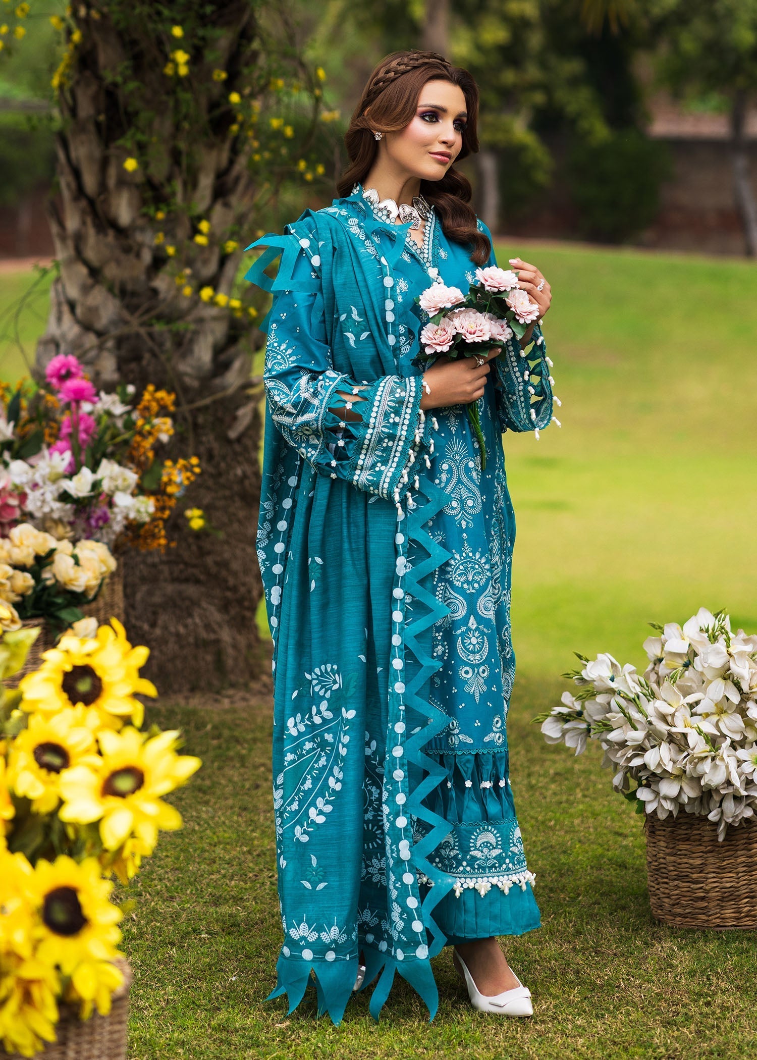Bloom & Beyond - Paras By Pasha Unstitched 3 Piece Lawn Collection'2025-Sapphire Bloom