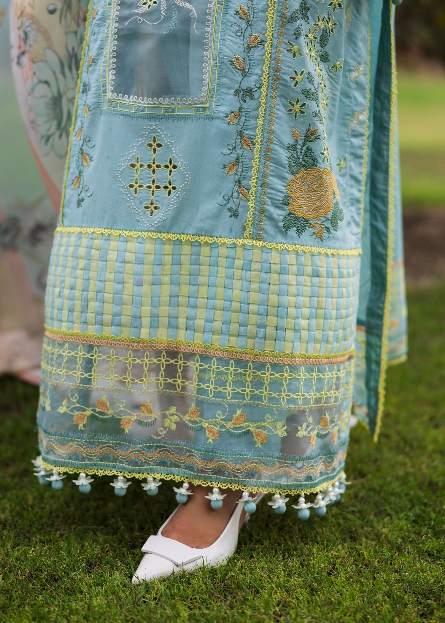 Bloom & Beyond - Paras By Pasha Unstitched 3 Piece Lawn Collection'2025-Crystal Bloom