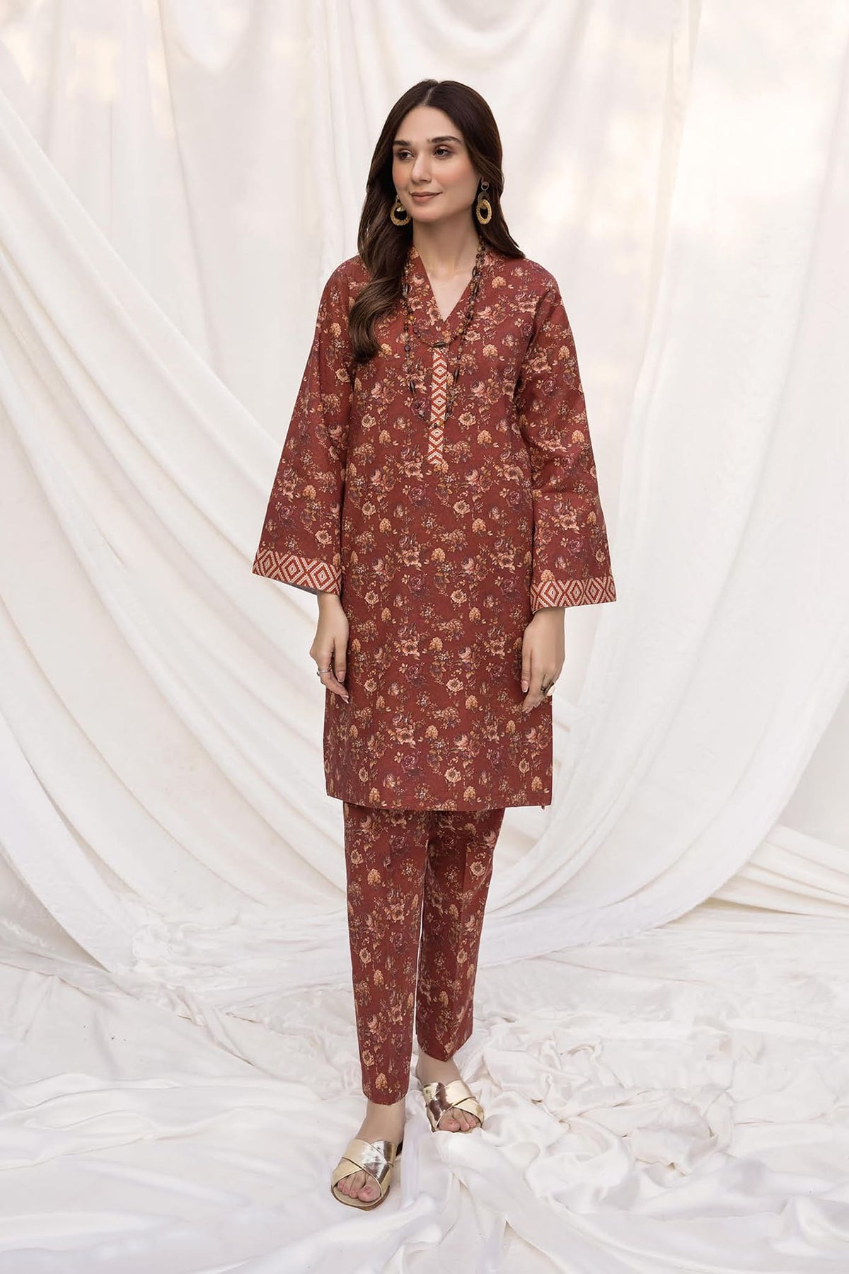 Blumm by Esra Stitched 2 Piece Printed Cambric Chp-02 Collection'2022-B-01-Rust