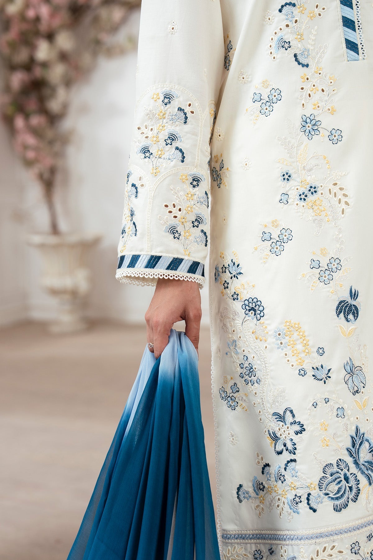 Kianna Pret By Imrozia Serene Stitched Summer Lawn Collection'2025-SP-78 GILA
