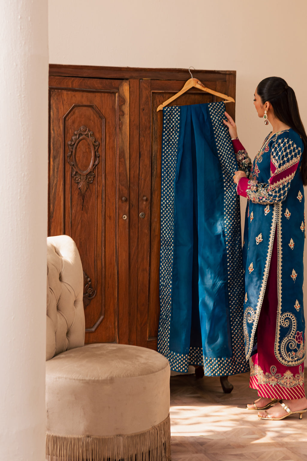 Suave By Emaan Adeel Unstitched 3 Piece Luxury Formals Collection'2025-Avoir