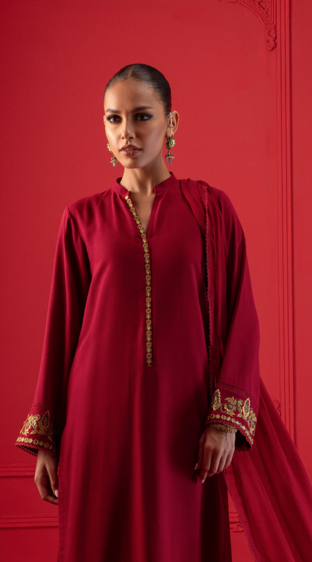 Signature By Najia Zia Stitched 2 Piece Winter Collection'2025-Burgundy