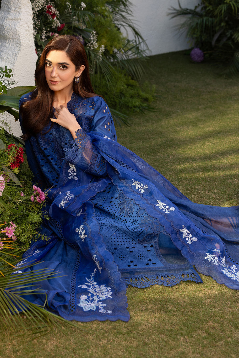 Sobia Nazir Unstitched 3 Piece Luxury Lawn Collection-D-01-B