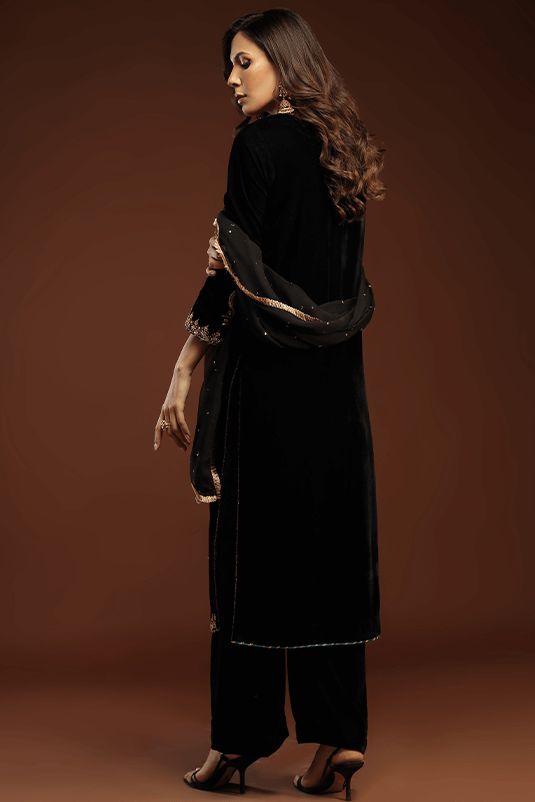 Bagh E Makhmal By Zaaviay Stitched Elnara A (Three Piece)
