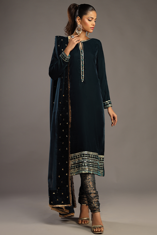 Bagh E Makhmal By Zaaviay Stitched Aysel (Three Piece)
