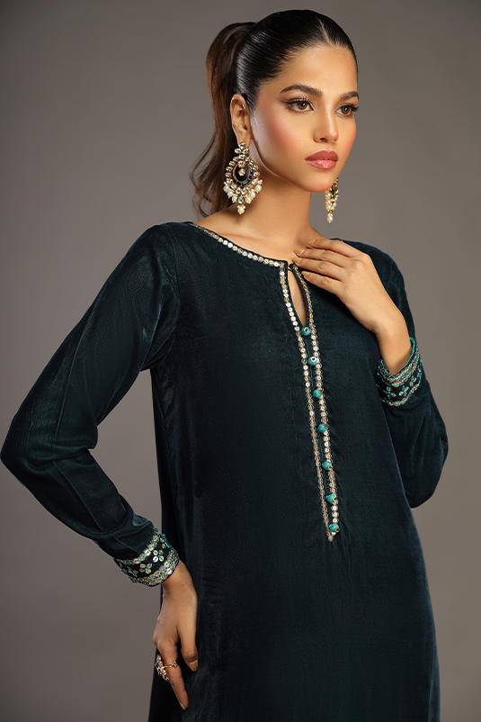 Bagh E Makhmal By Zaaviay Stitched Aysel (Three Piece)