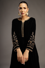 Bagh E Makhmal By Zaaviay Stitched Lara (Three Piece)