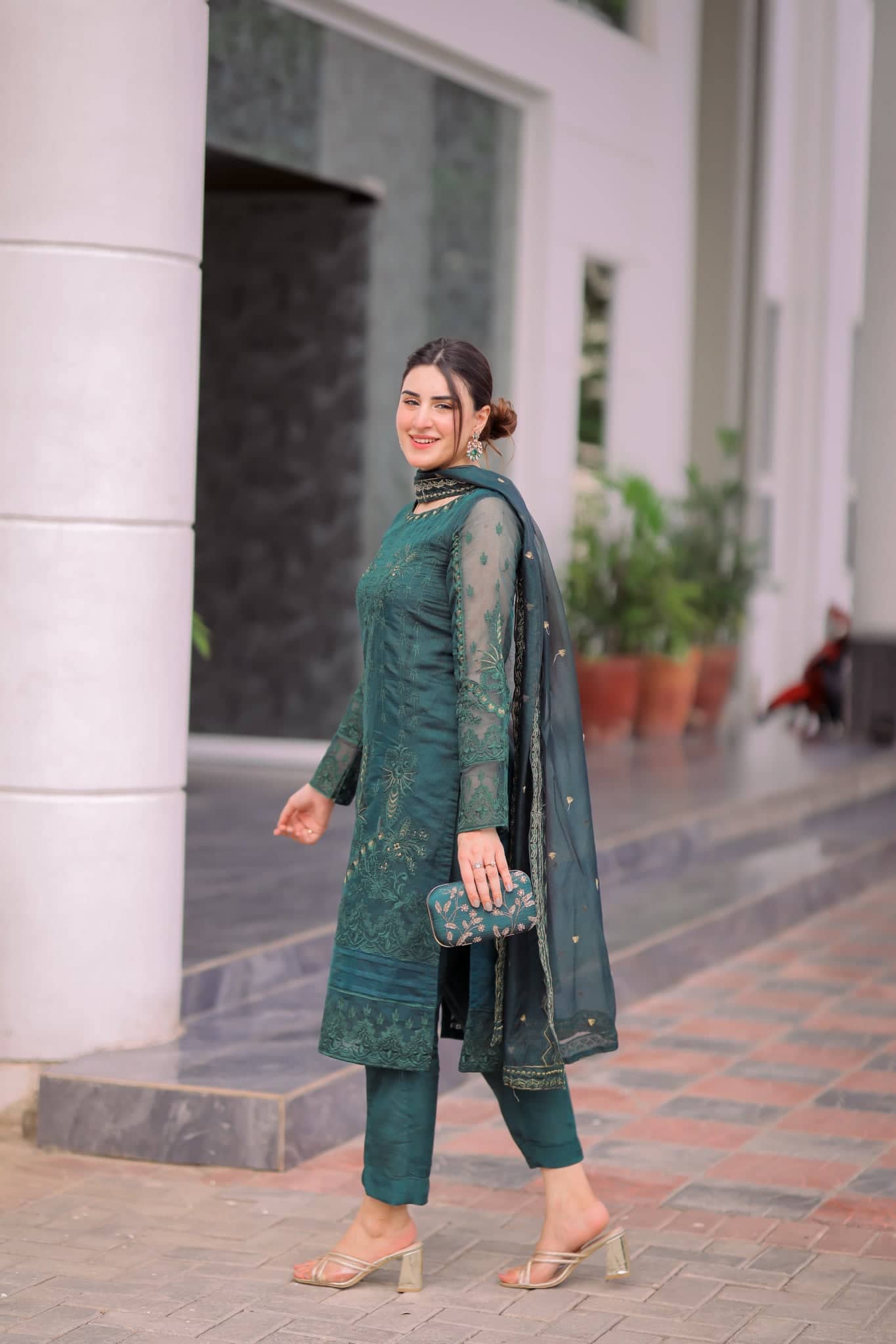 Raahi by Panache Apparel Stitched Collection-Maya Aaniat