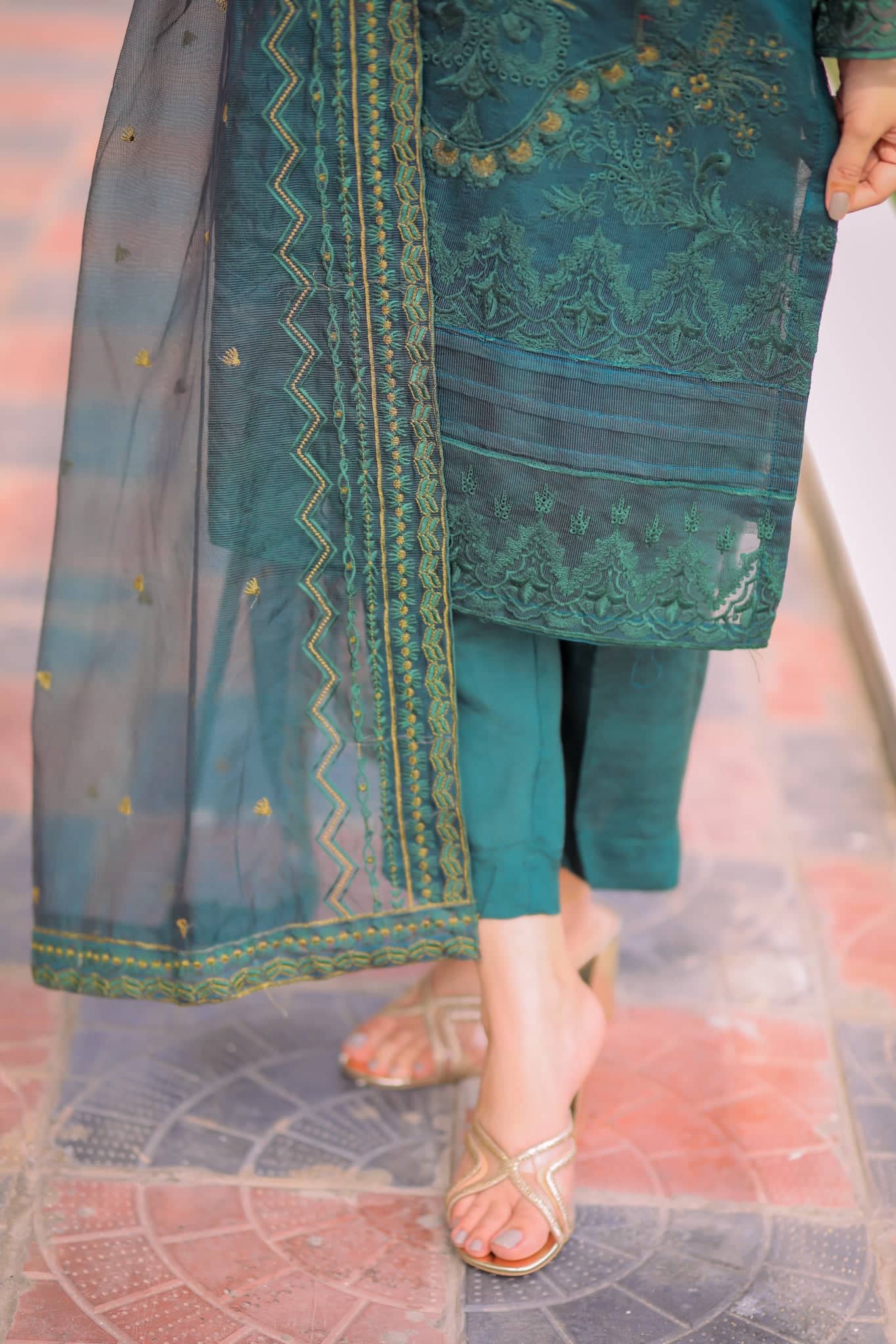 Raahi by Panache Apparel Stitched Collection-Maya Aaniat