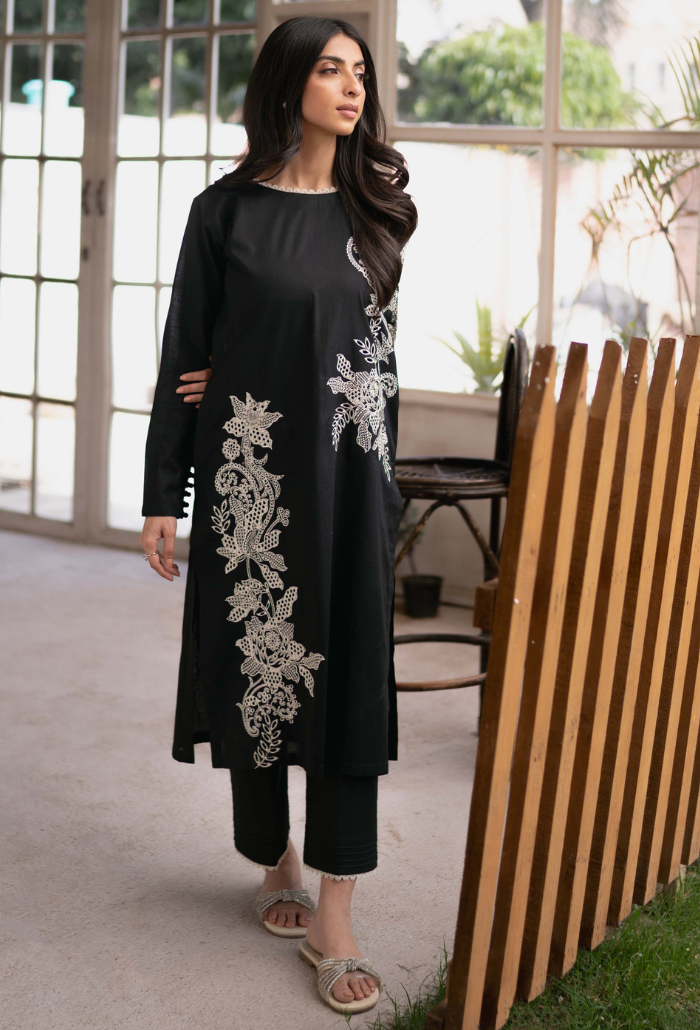 Humdum Stitched 2 Piece Emb Lawn Pret Collection'2025-01