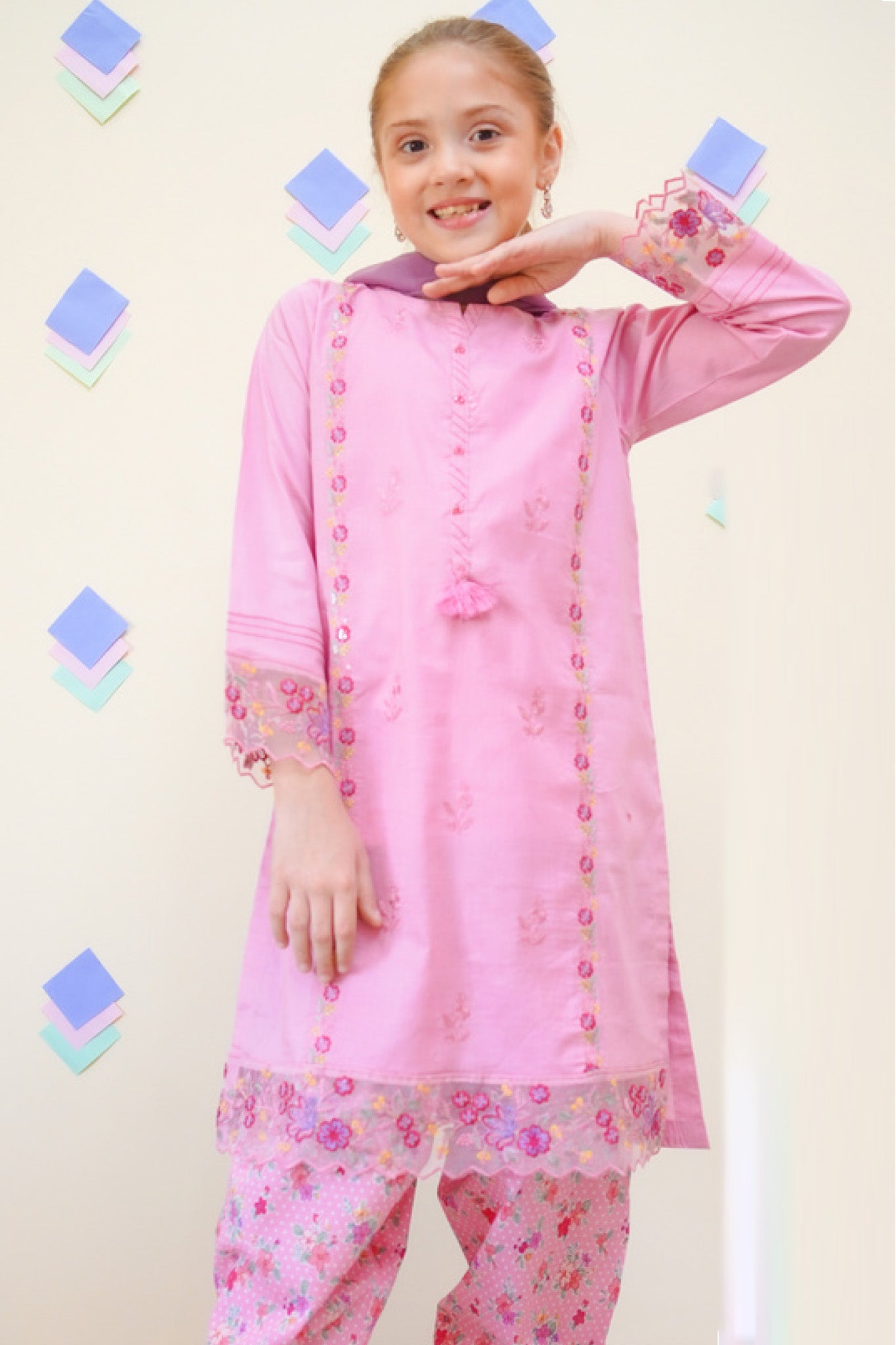 Shanzey Stitched 3 Piece Emb Lawn Farshi Edit Collection'2025-SHK-4434