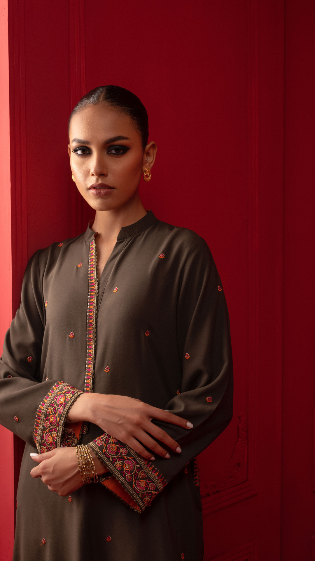 Signature By Najia Zia Stitched 2 Piece Winter Collection'2025-Olive