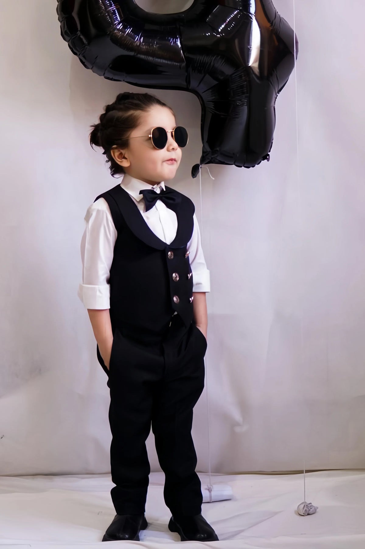 Hassanjee x Shomi