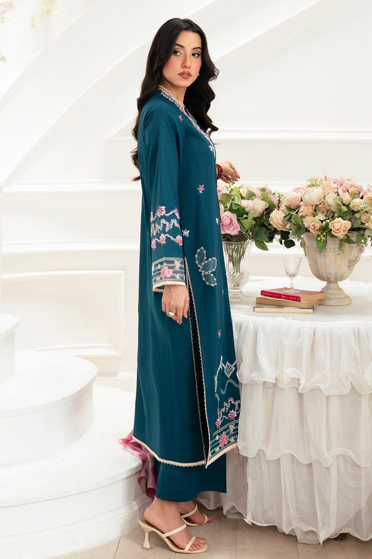 Kianna Pret By Imrozia Serene Stitched Summer Lawn Collection'2025-SP-85 Janina