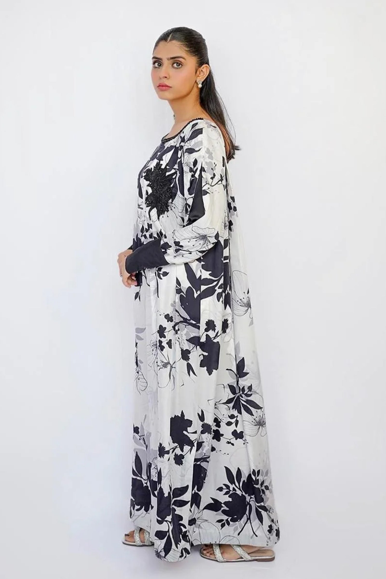 Mariam Malik Stitched Luxury Formals Collection'2025-Luxury Formals - 23