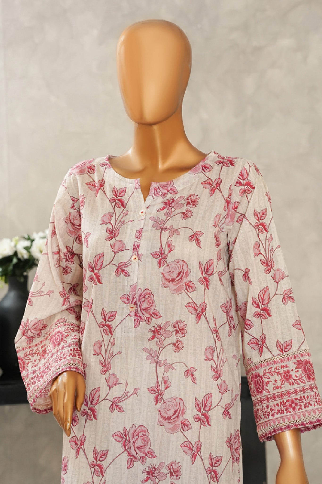 Aashkaar By HZ Stitched 3 Piece Emb Lawn Vol-06 Collection'2025-LPE-517