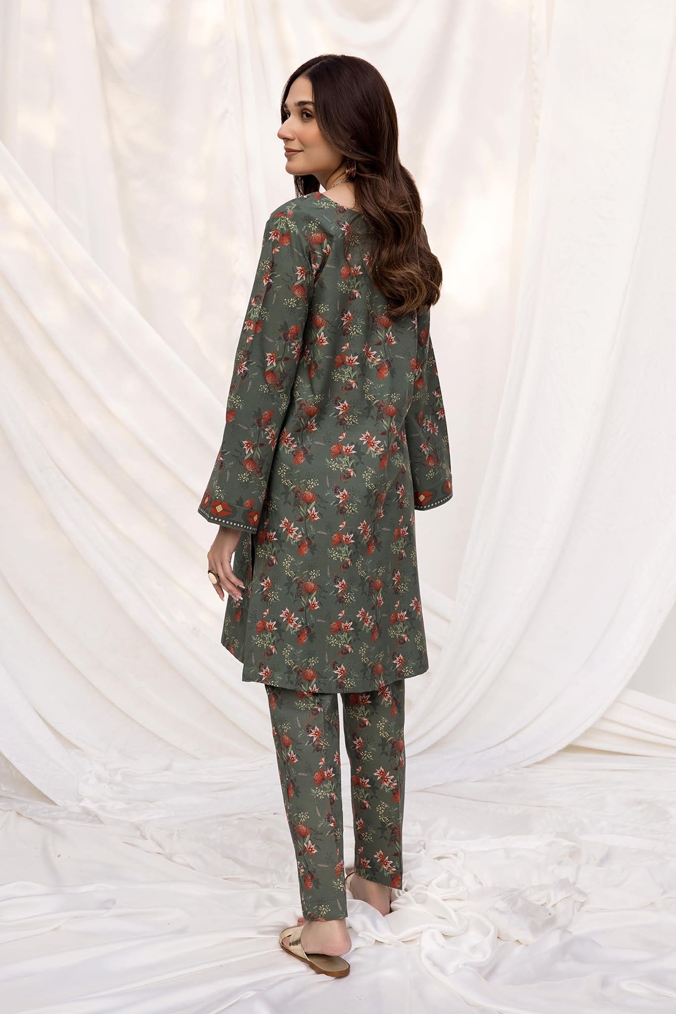 Blumm by Esra Stitched 2 Piece Printed Cambric Chp-02 Collection'2022-B-05-Green