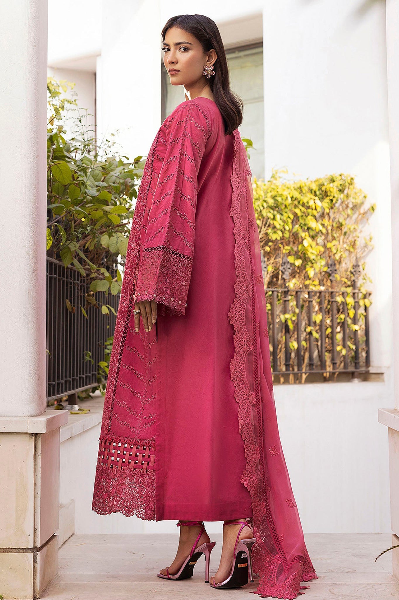 Motifz Unstitched 3 Piece Premium Emb Lawn Drop-01 Collection'2025-5305-Aubrey