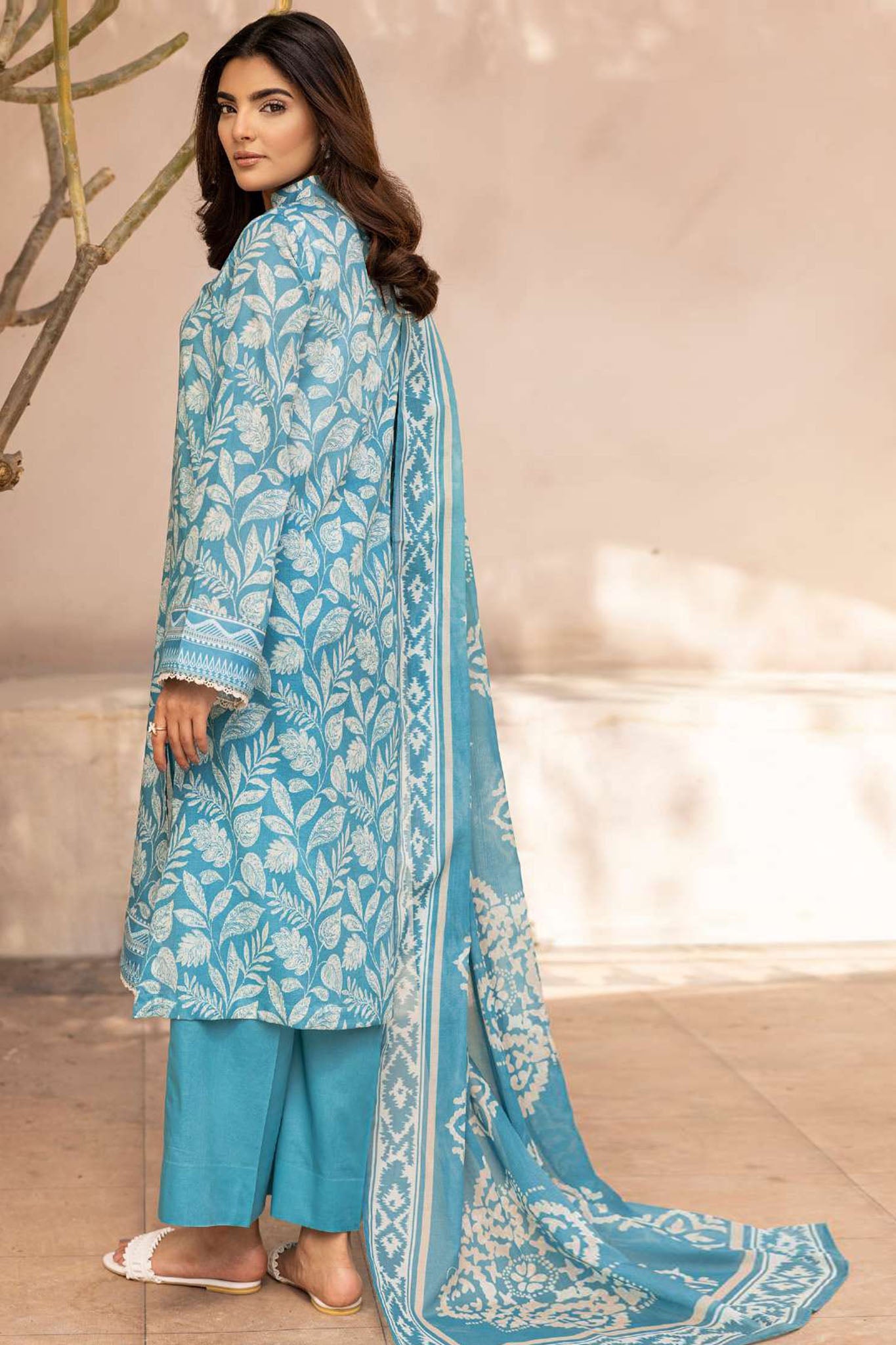 Rang By Motifz Unstitched 3 Piece Printed Lawn Collection'2025-5508-Izel