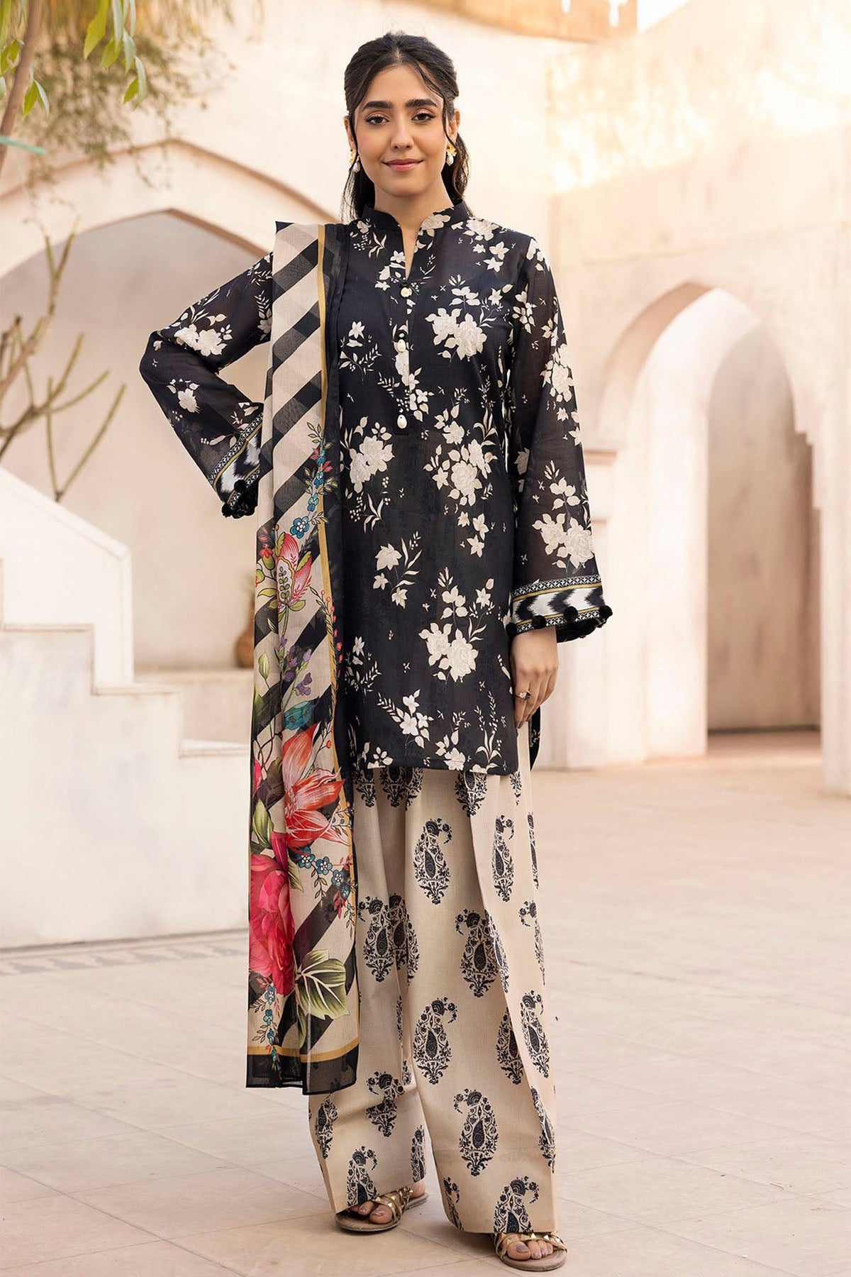 Rang By Motifz Unstitched 3 Piece Printed Lawn 2 Collection'2025-5515-Rita