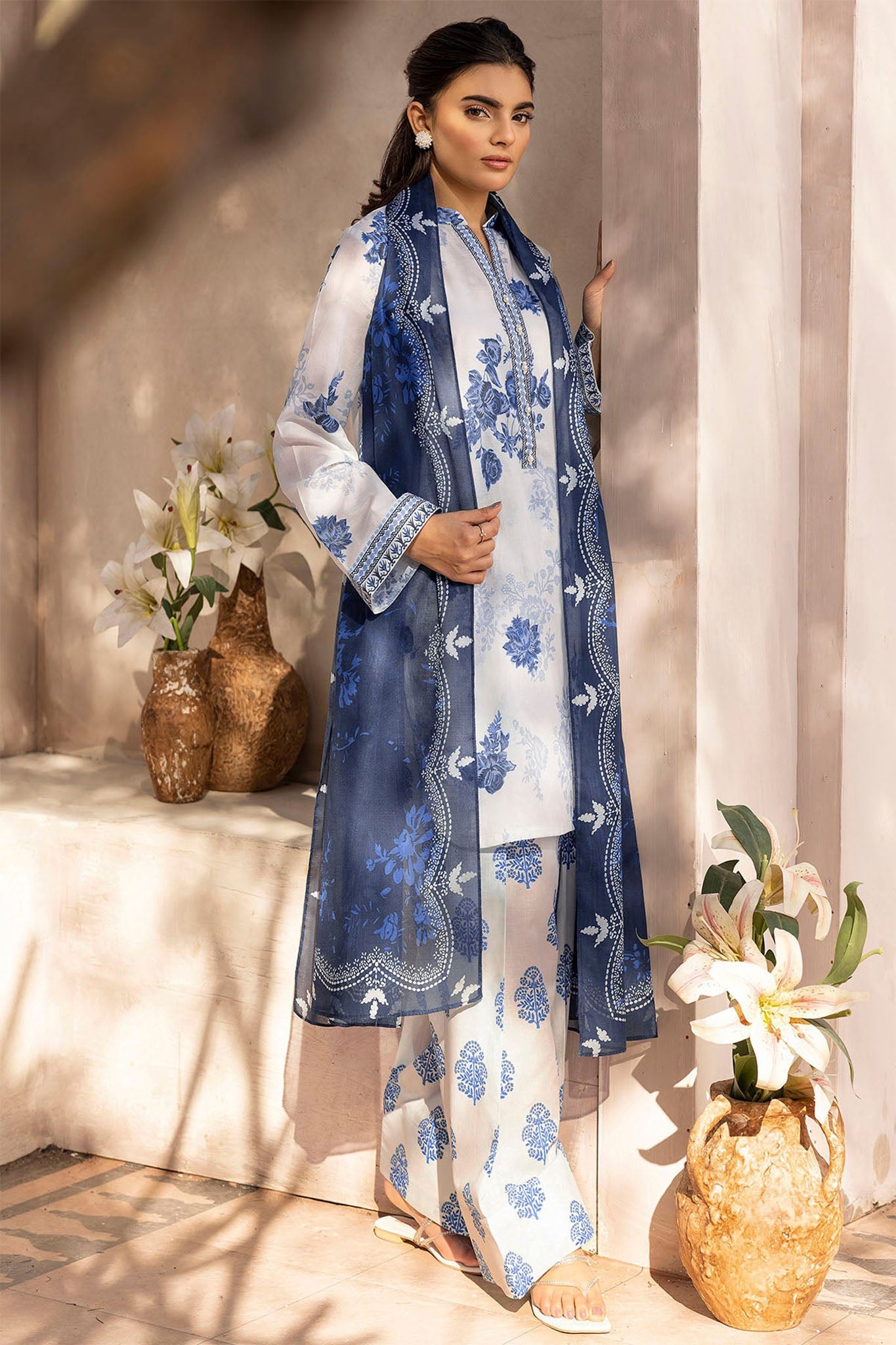 Rang By Motifz Unstitched 3 Piece Printed Lawn 2 Collection'2025-5520-KYMA