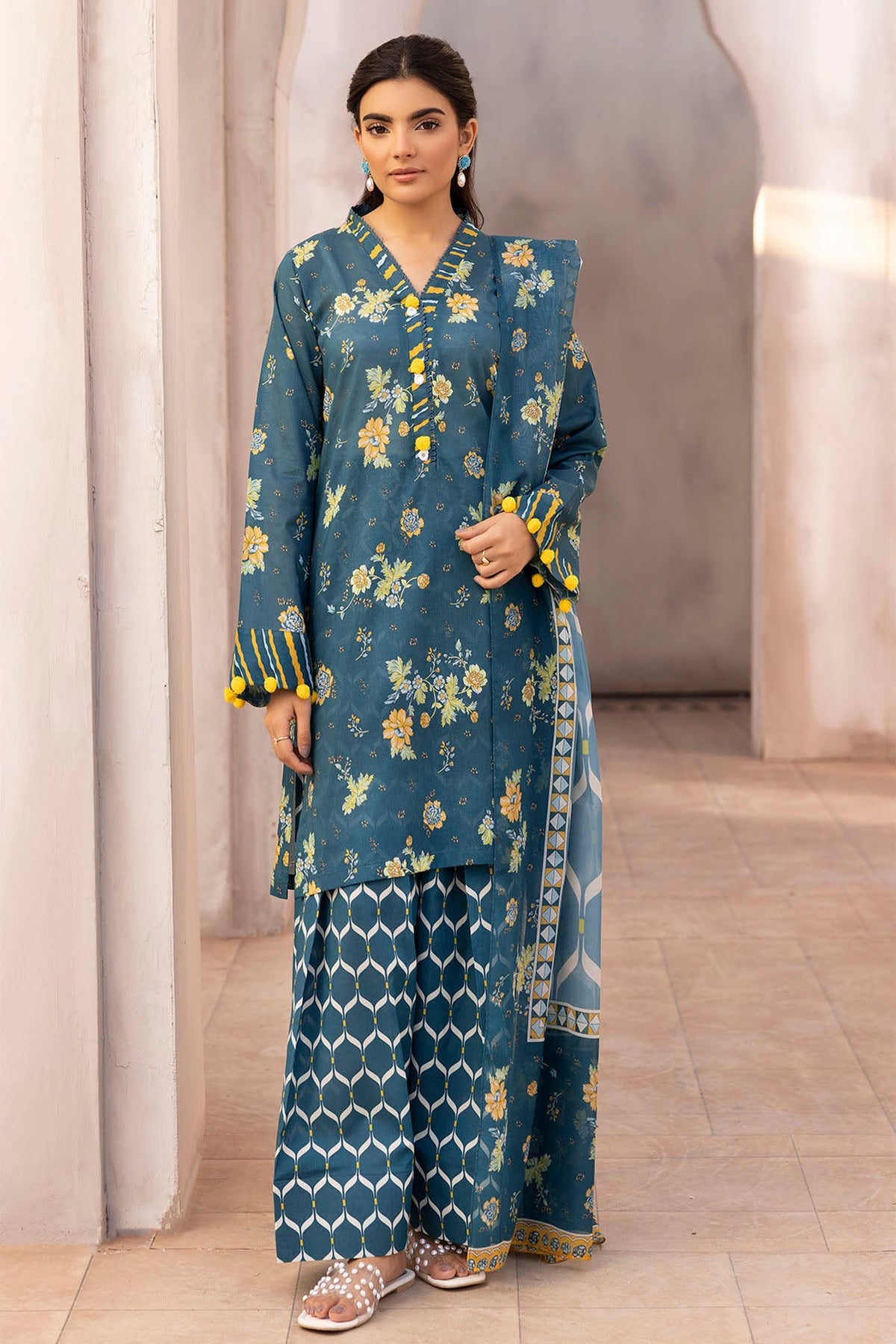Rang By Motifz Unstitched 3 Piece Printed Lawn 2 Collection'2025-5522-BREA