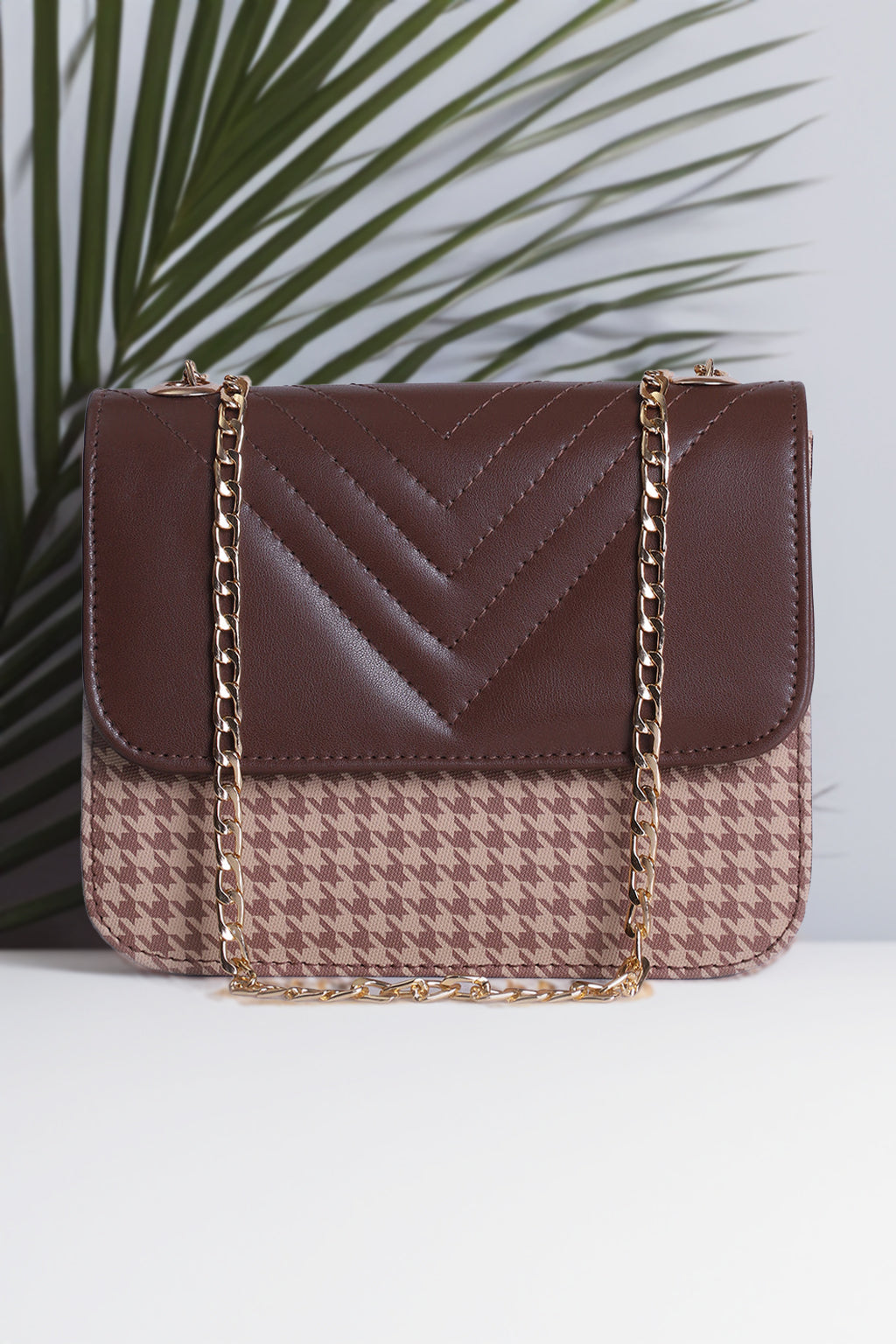 Fineur Shoulder Bag ChevronFlap - Brown