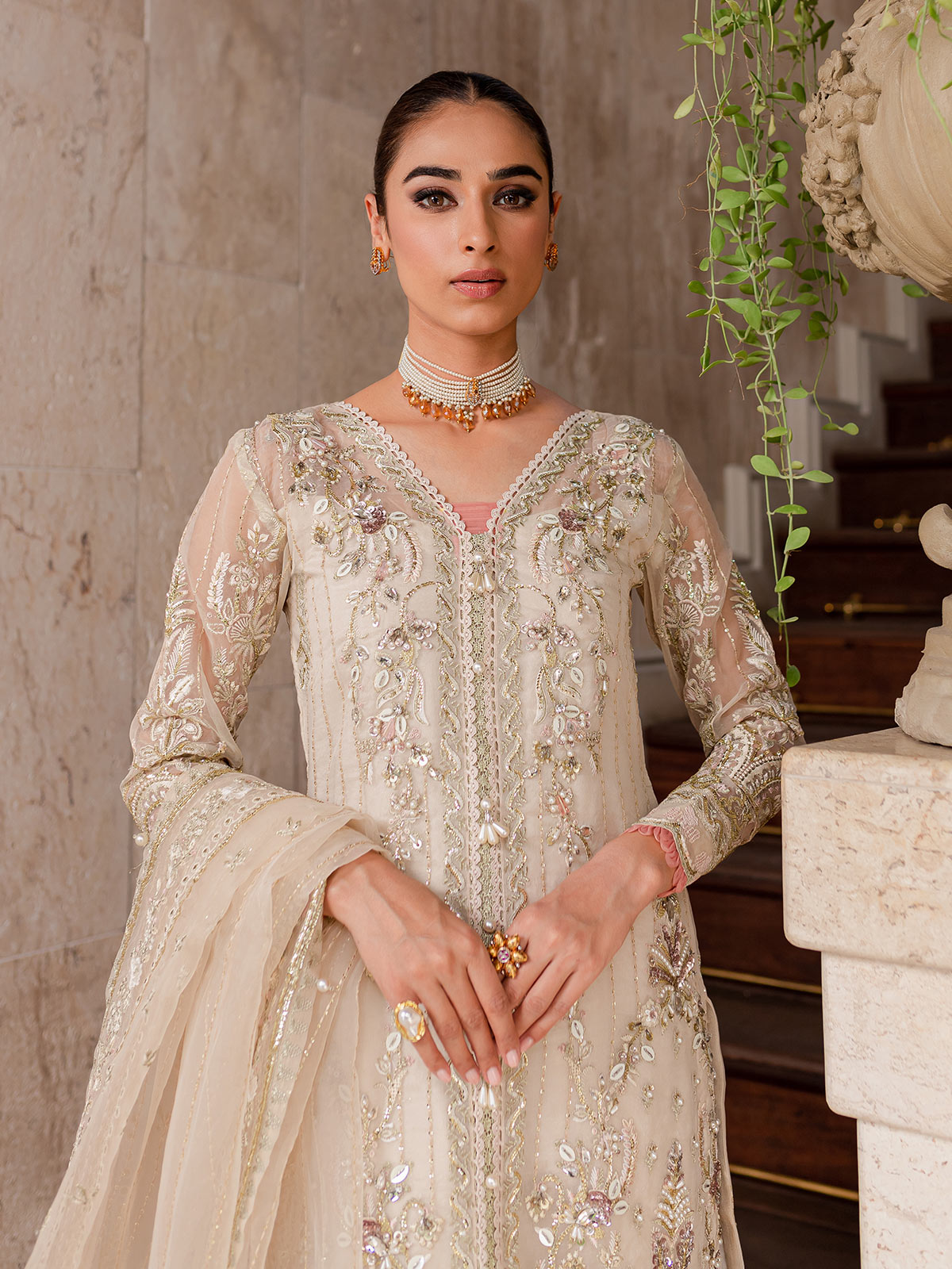 Gulaal Luxury Pret 2022-Yaram GL-LP-V1-06