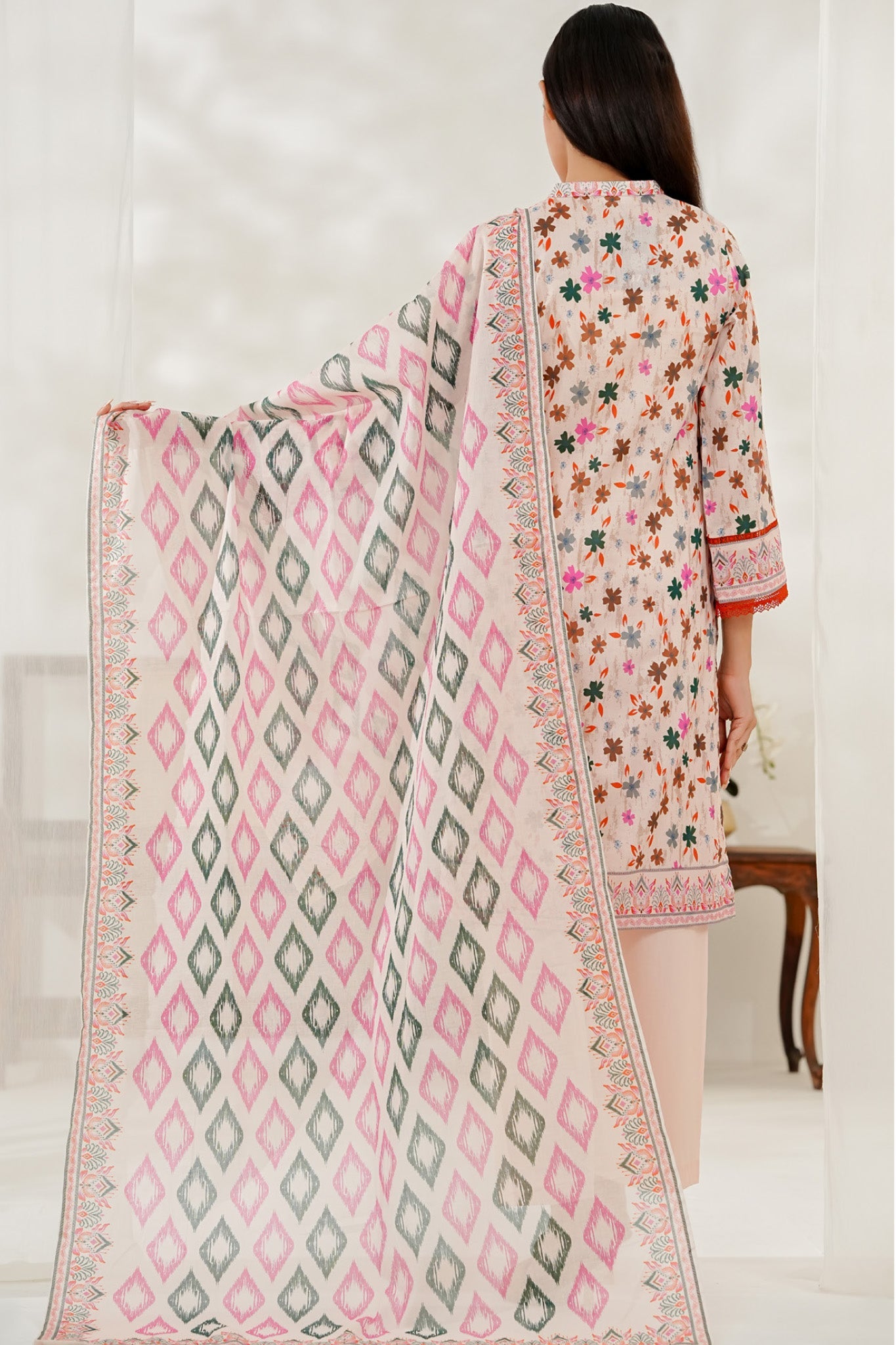 Aizal Stitched 3 Piece Printed Lawn Collection'2025-D-646-Pink