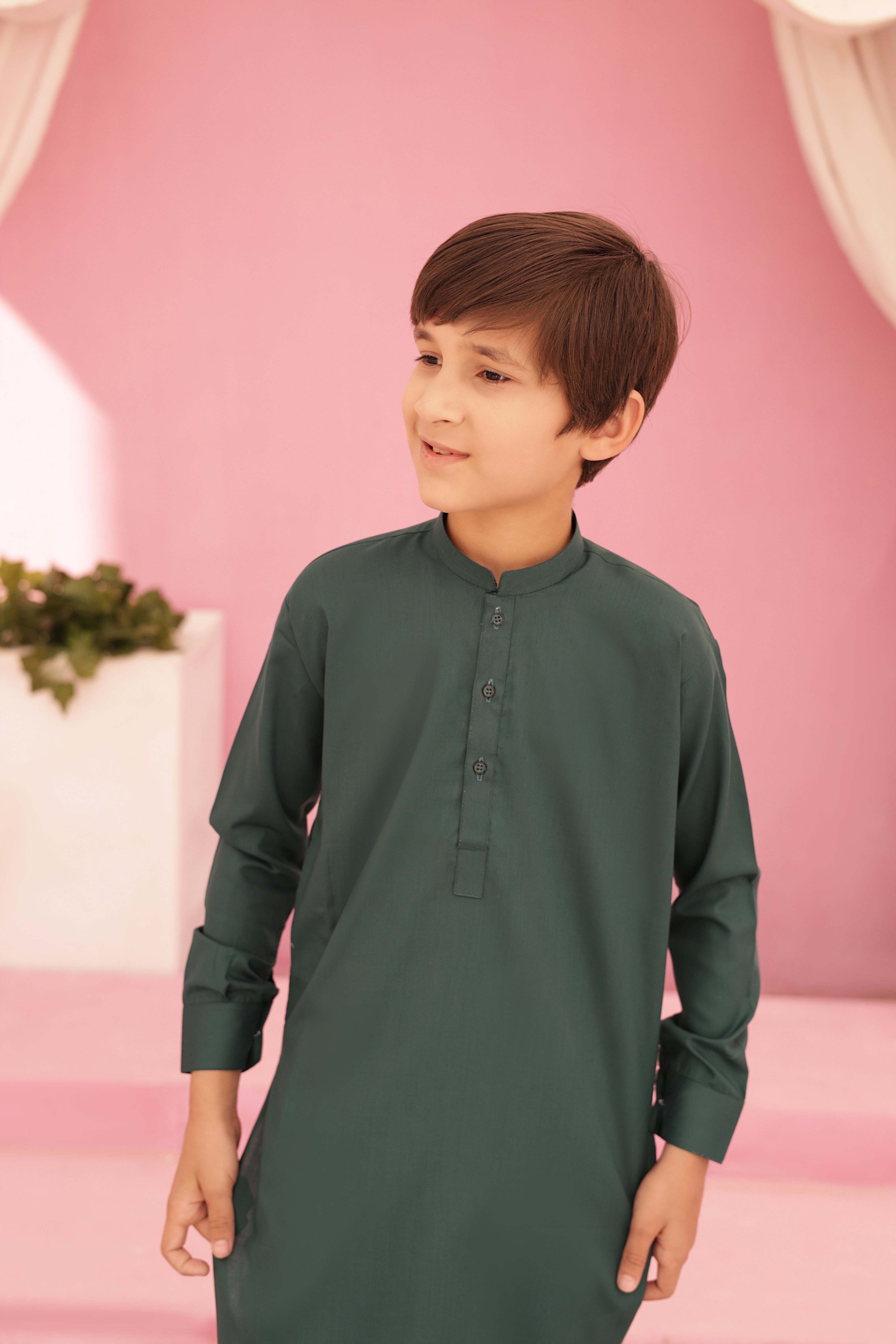 Hassanjee x Shomi