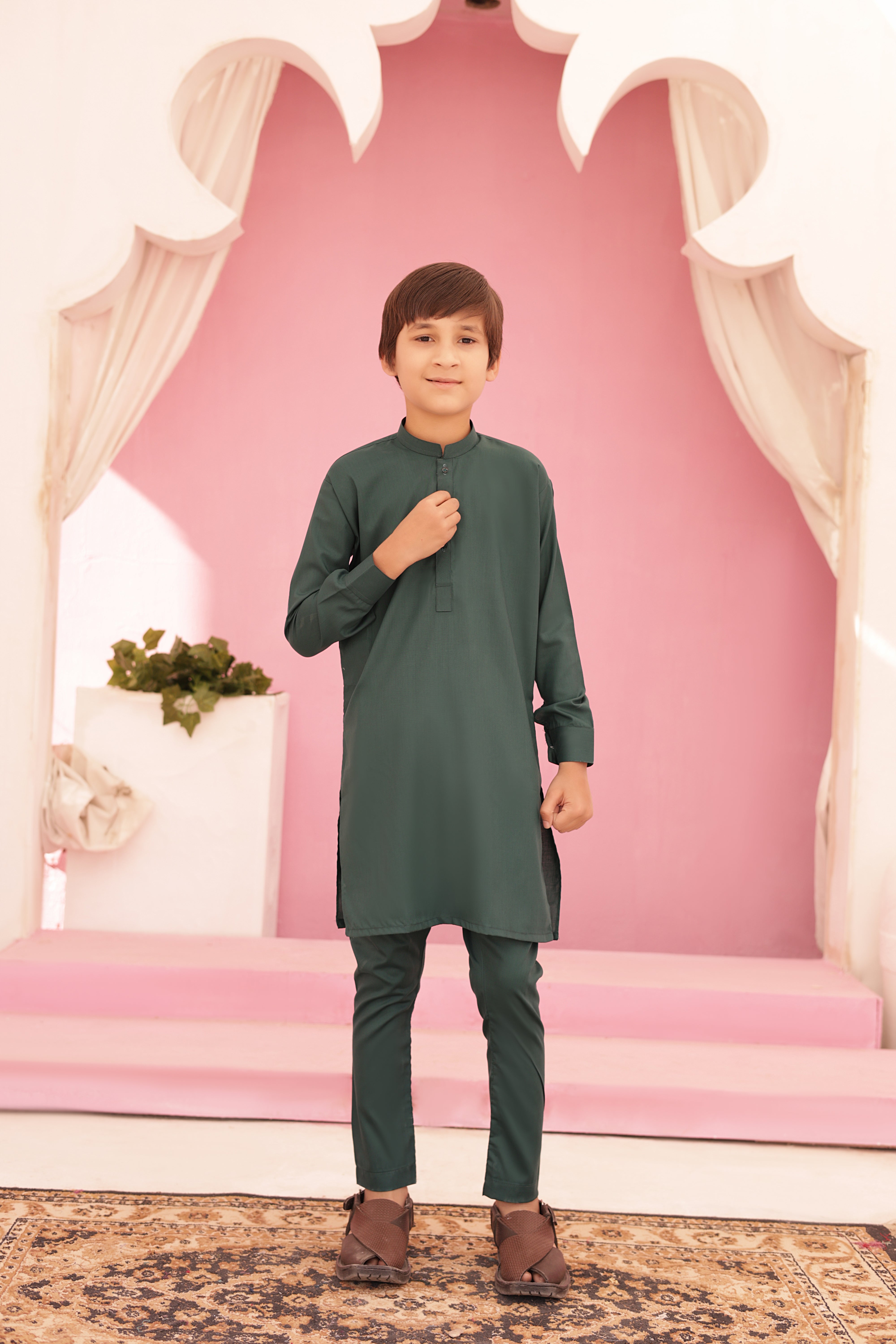 Hassanjee x Shomi